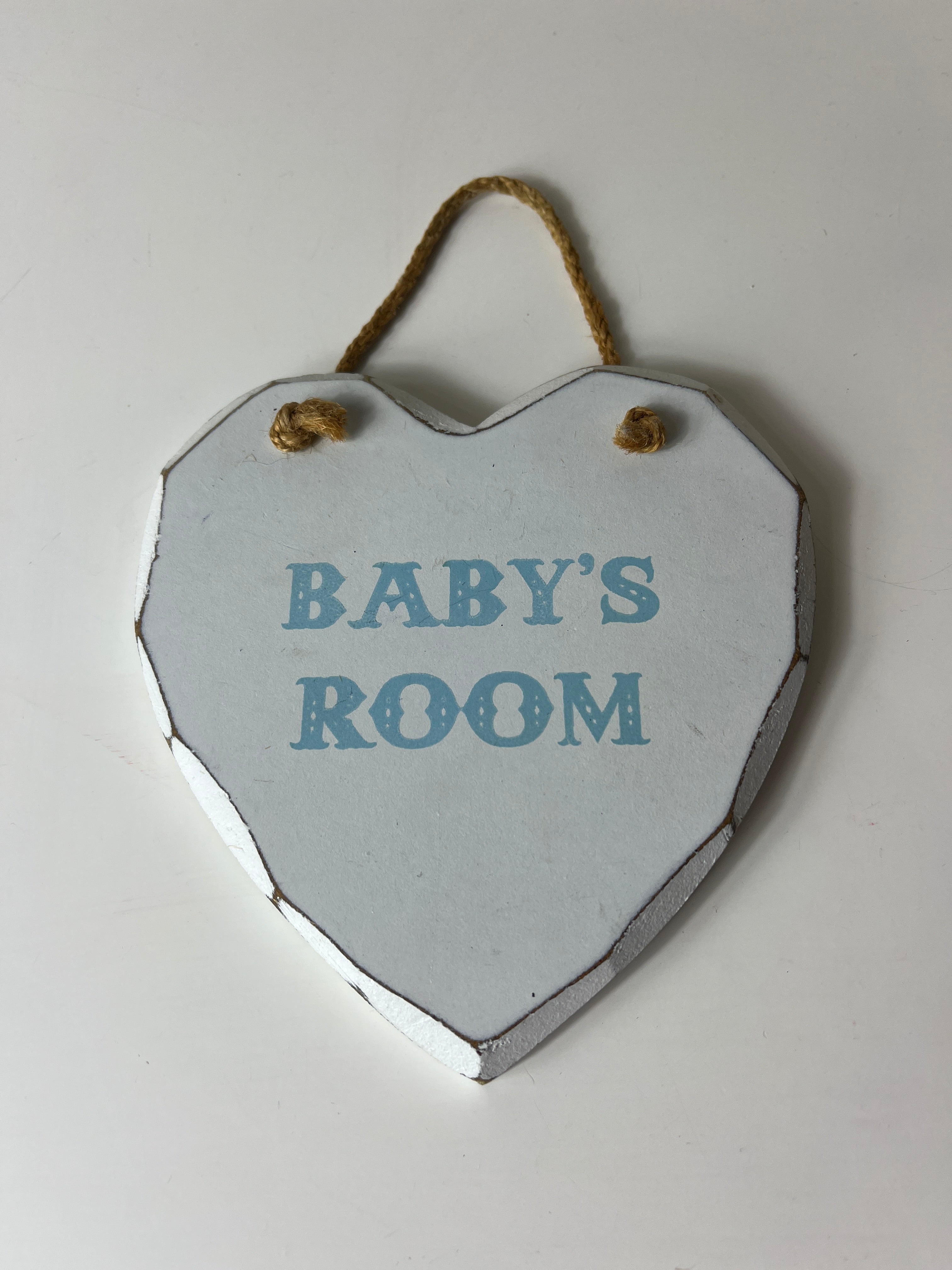 Pakabinama medinė vaiko kambario dekoracija „Baby’s Room“