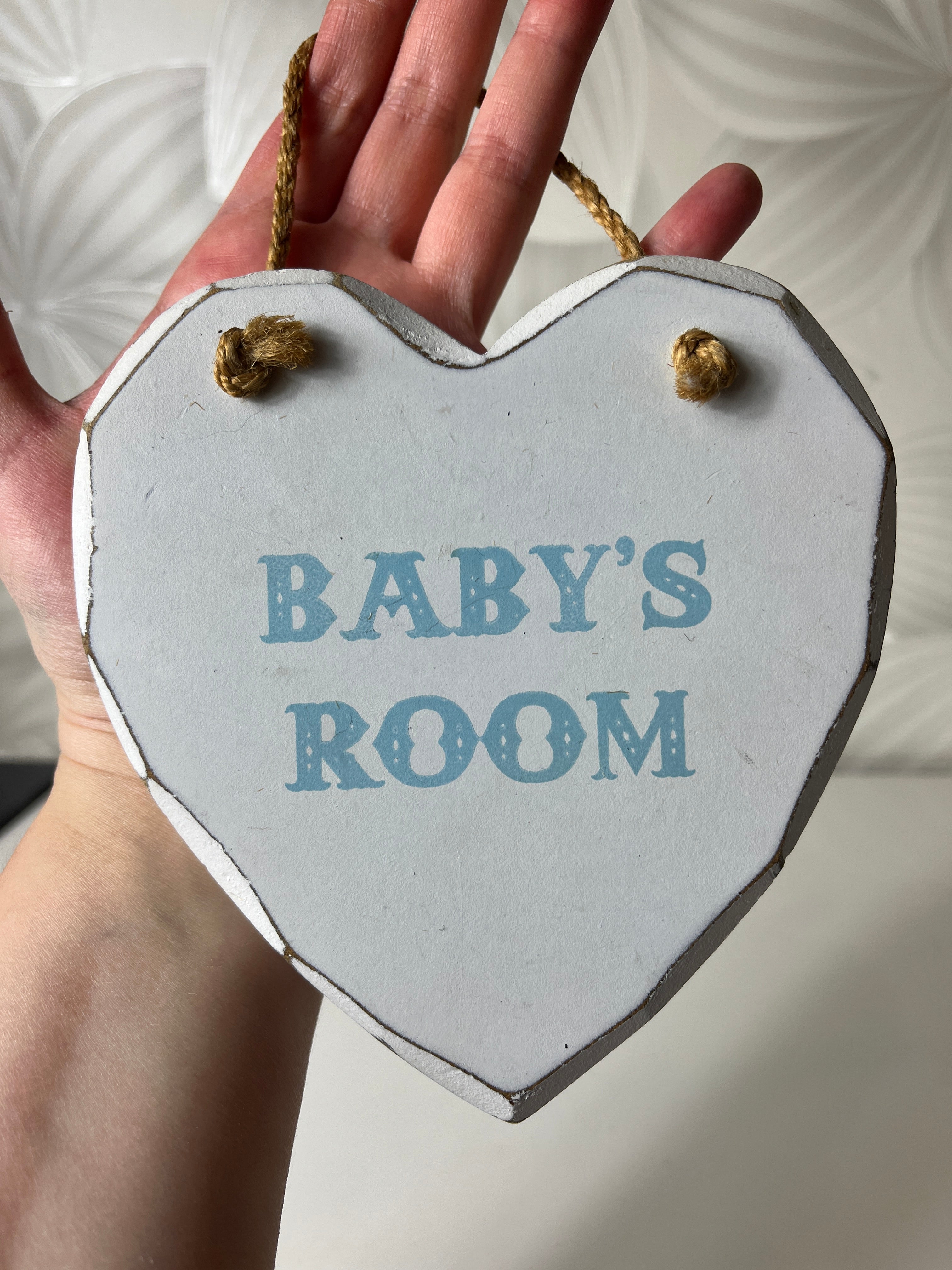 Pakabinama medinė vaiko kambario dekoracija „Baby’s Room“