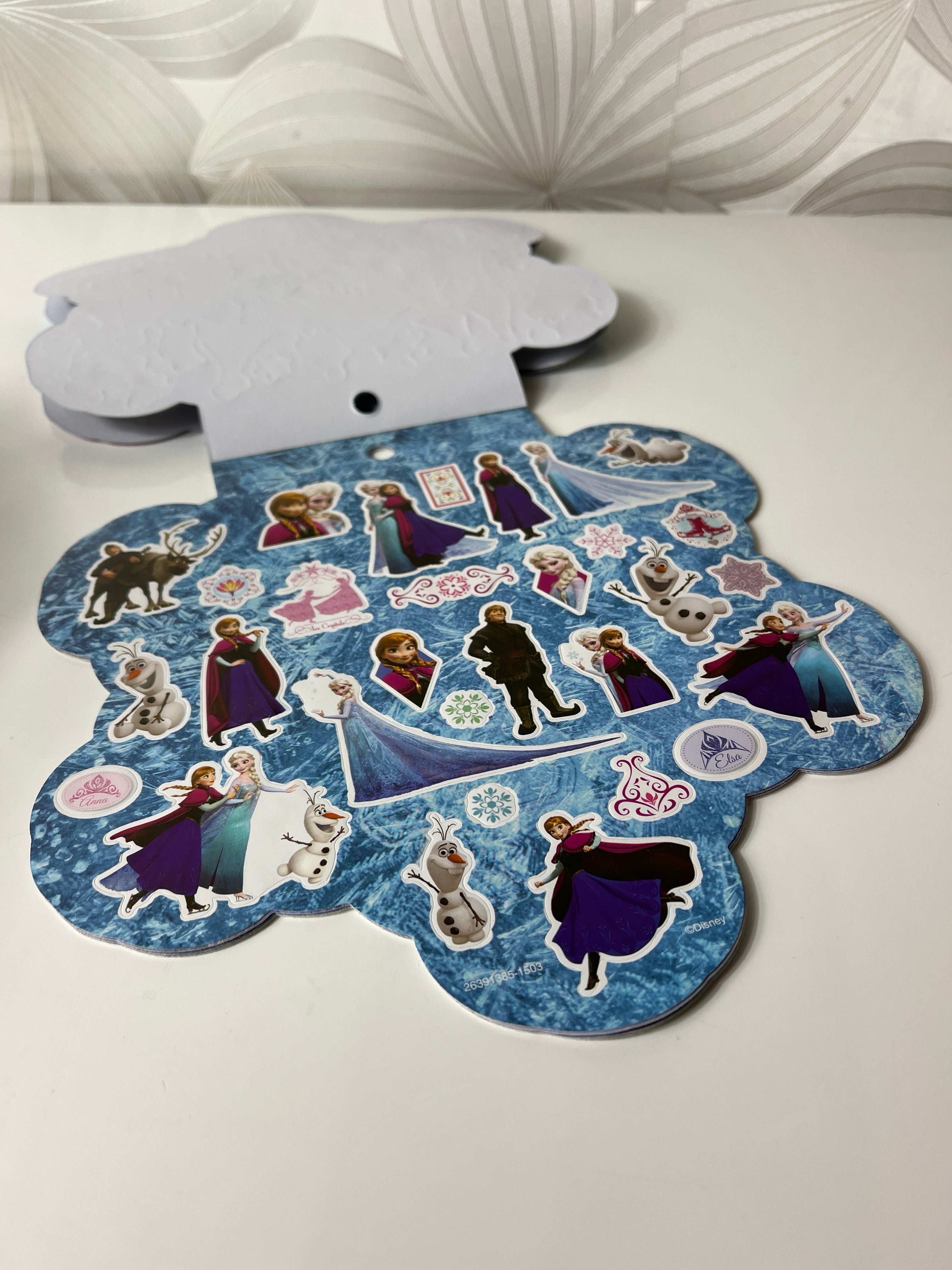 „Disney – Frozen“ lipdukų rinkinys (300 vnt.)