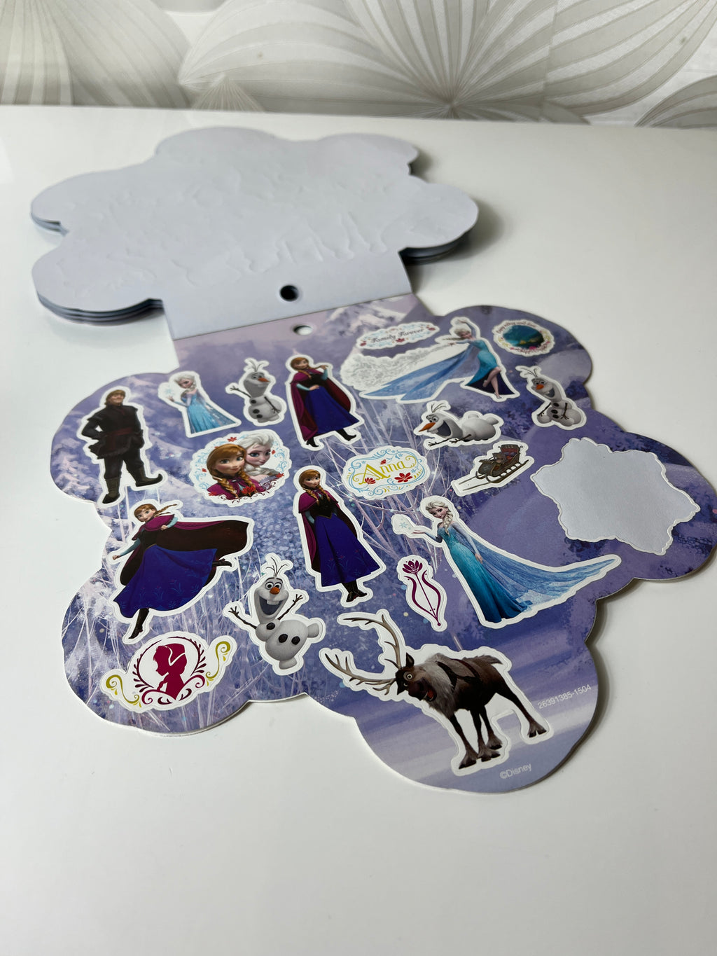 „Disney – Frozen“ lipdukų rinkinys (300 vnt.)