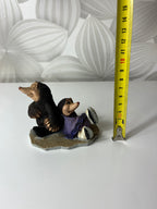 Kolekcinė kurmių statulėlė „Kurmiai ant čiuožyklos“