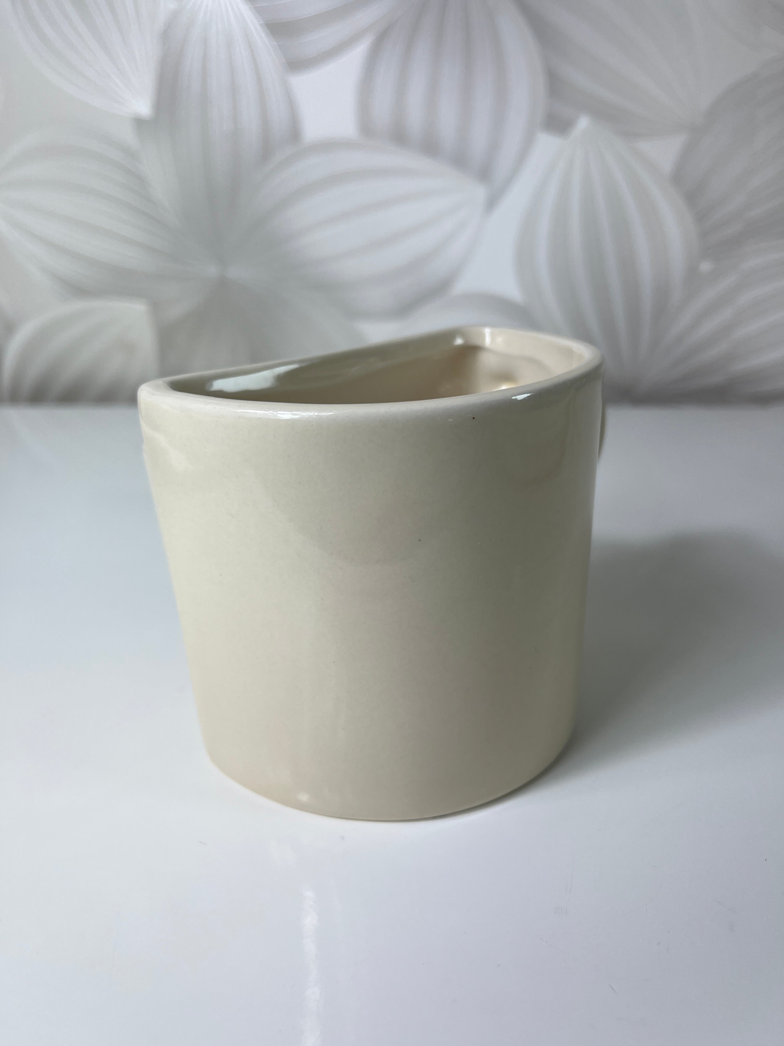 Puodelis su „Biscuit Pocket“ (kišenėle sausainiui)