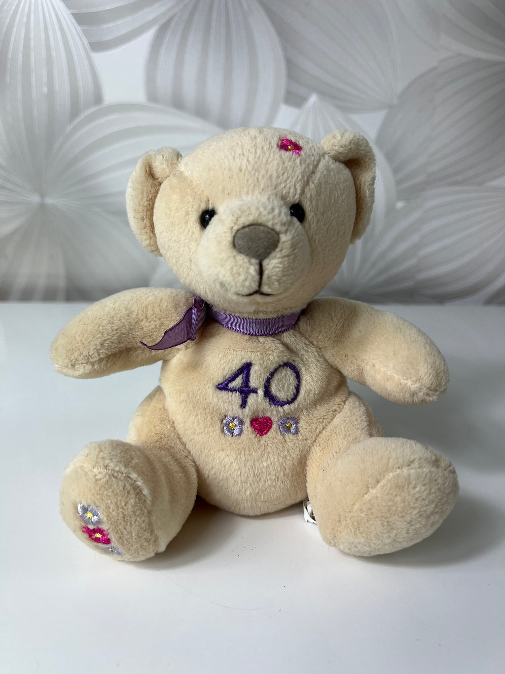 Minkštas meškiukas su skaičiumi „40“