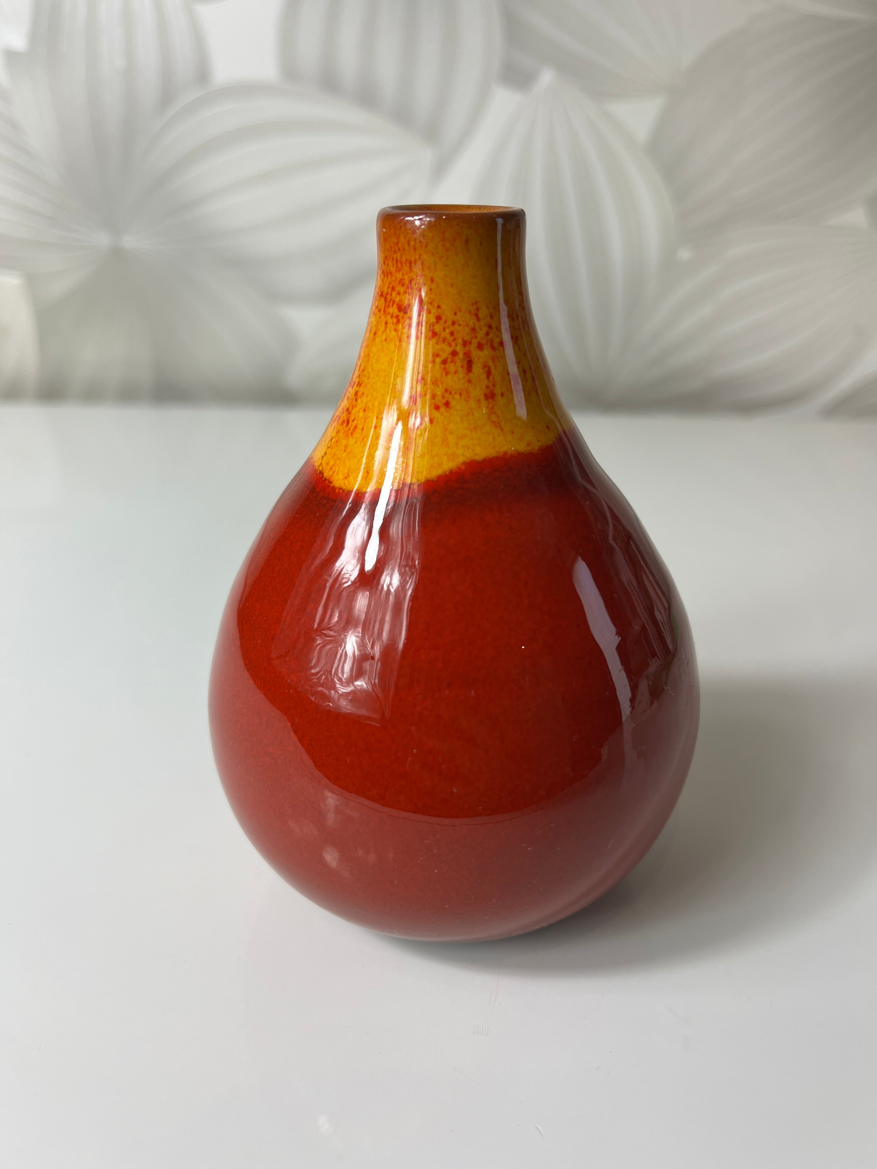 Keraminė vazelė (raudona-geltona)