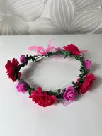 Gėlių vainikas ant galvos