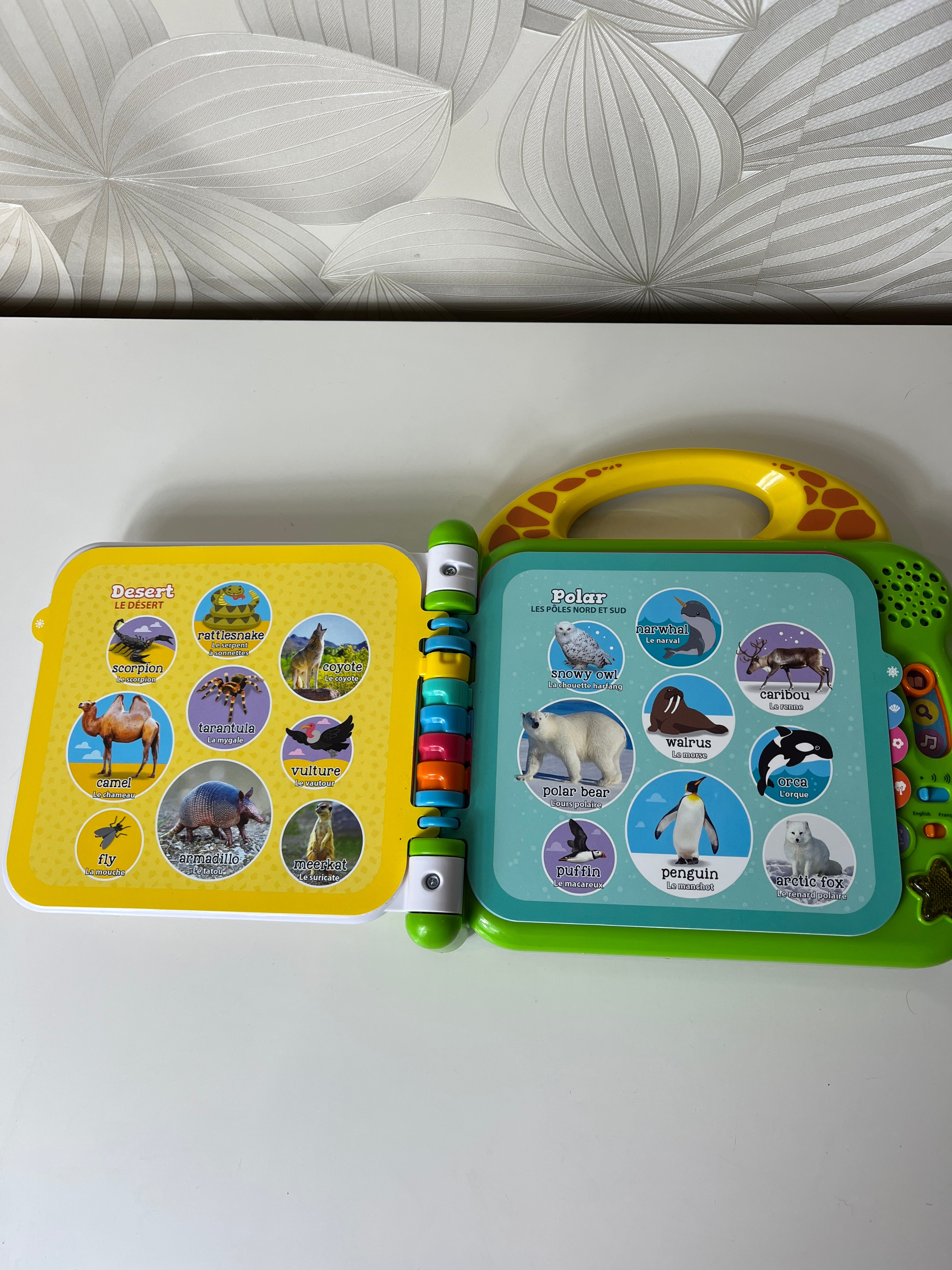 Lavinamasis žaislas - mokomoji knyga vaikui „LeapFrog 100 Animals Book“