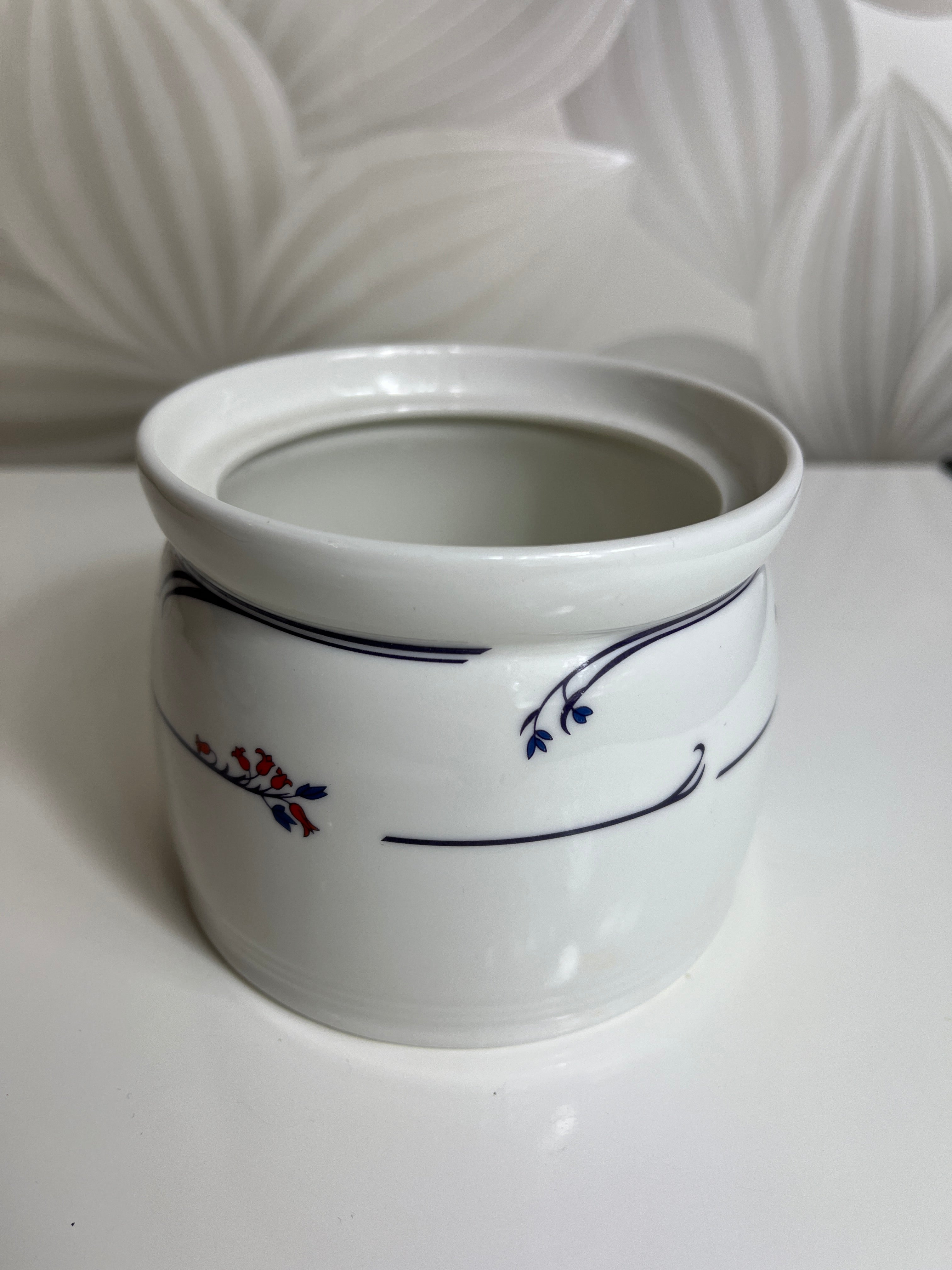 Vintažinė cukrinė Royal Doulton Fresh Flowers 1986