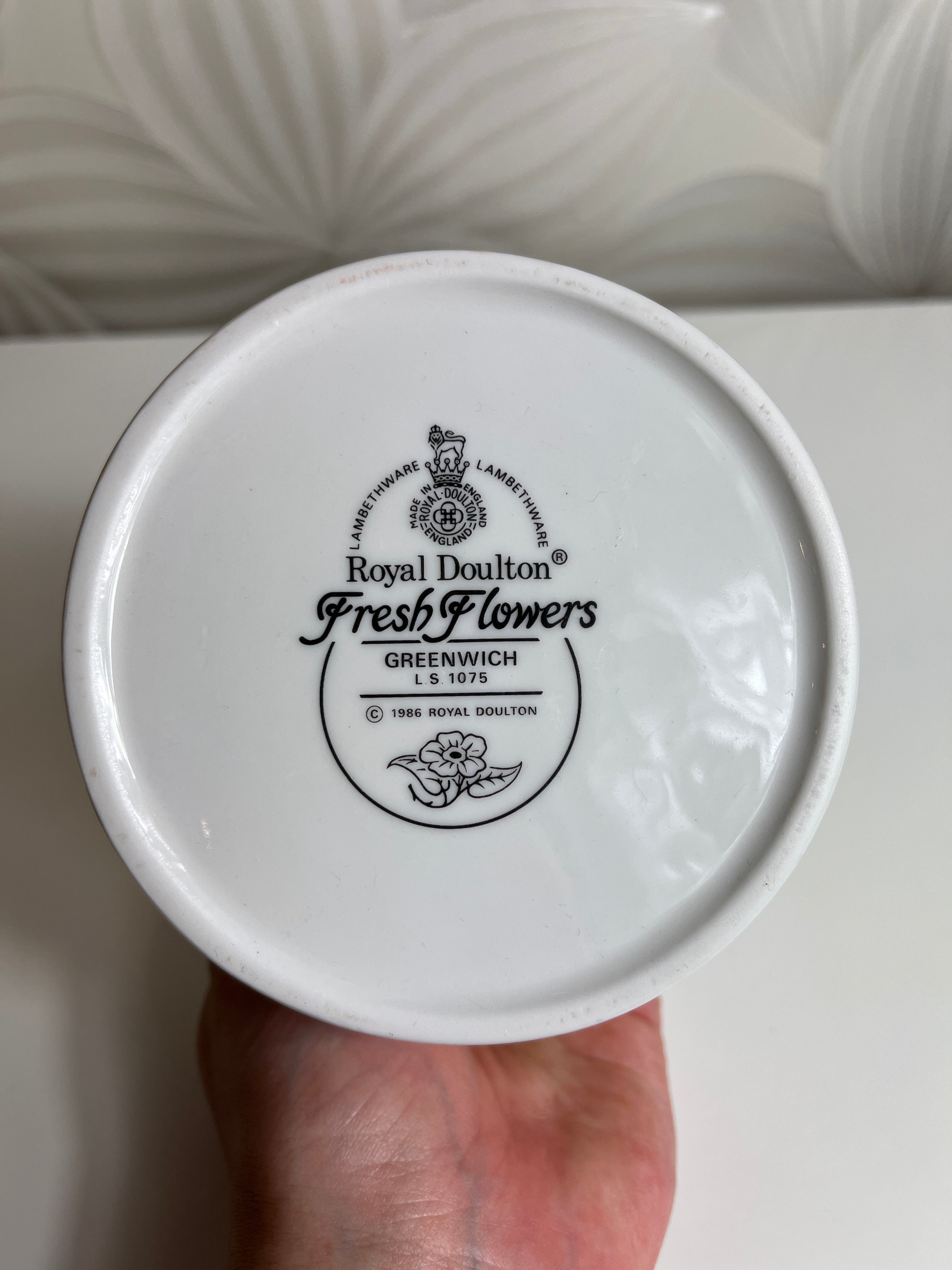 Vintažinė cukrinė Royal Doulton Fresh Flowers 1986
