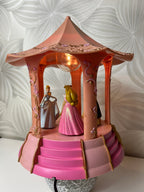 Vintažinė muzikinė lempa su Disney princesėmis