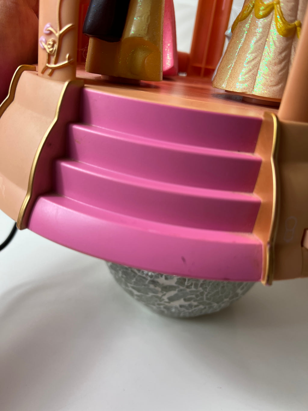 Vintažinė muzikinė lempa su Disney princesėmis