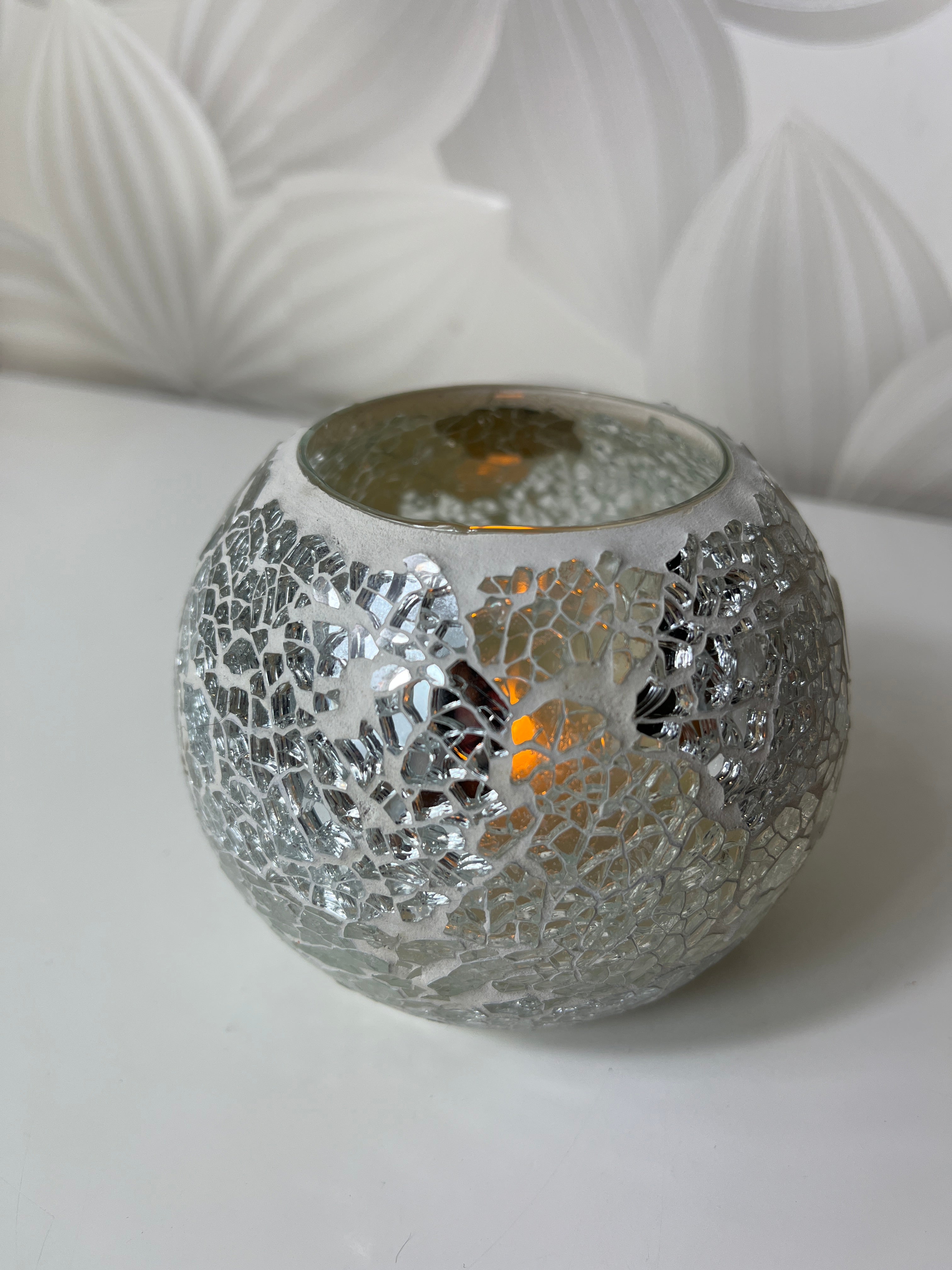 Įdomi dirbtinė žvakė (su vašku viduje)