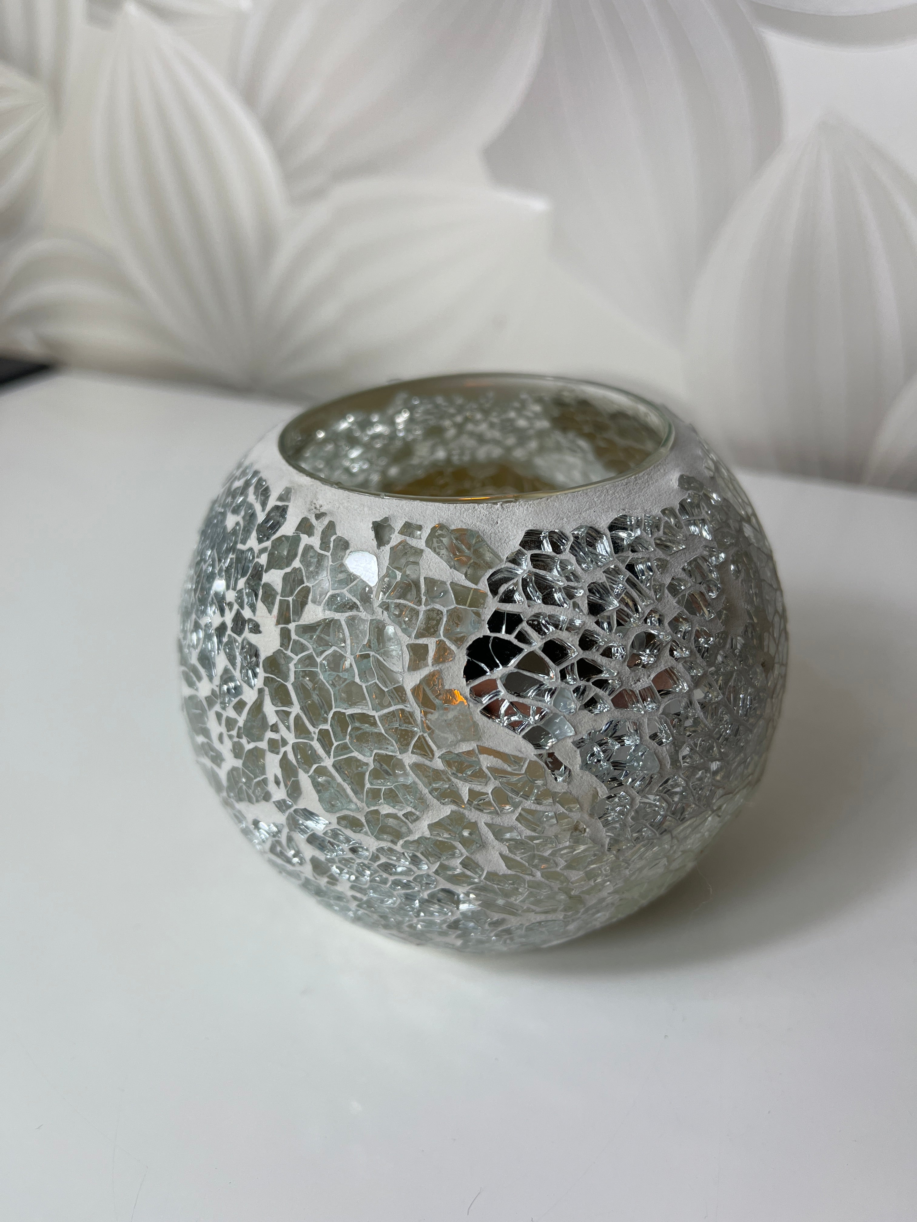 Įdomi dirbtinė žvakė (su vašku viduje)