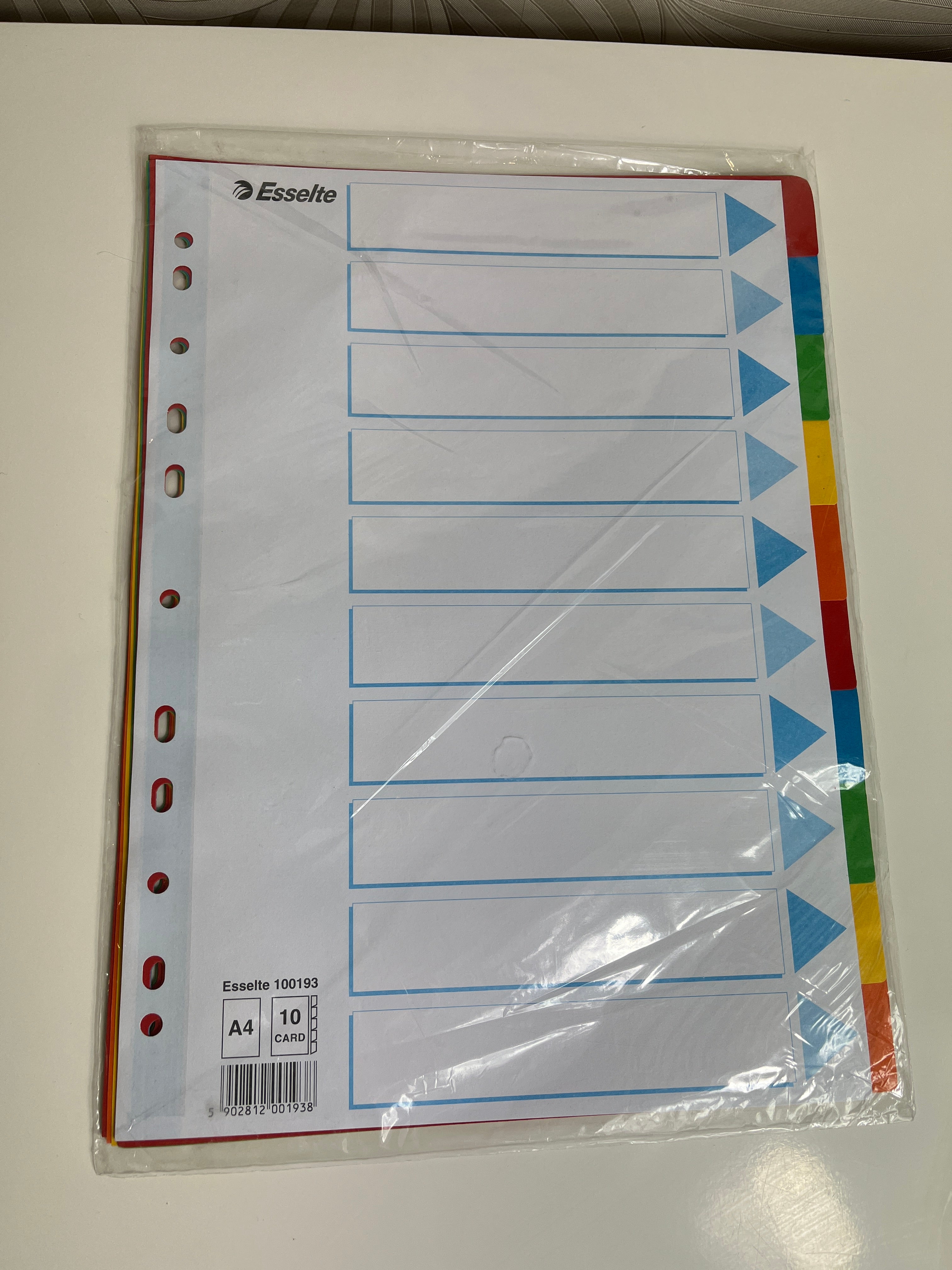 „Esselte“ skyreliai dokumentams rūšiuoti A4 formato (10 vnt.)
