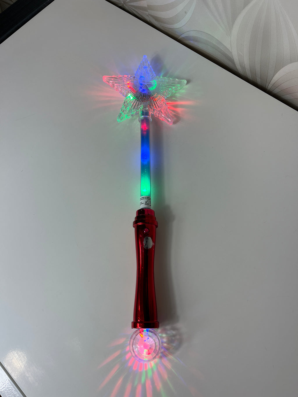 Šviečianti ir žybsinti lazdelė