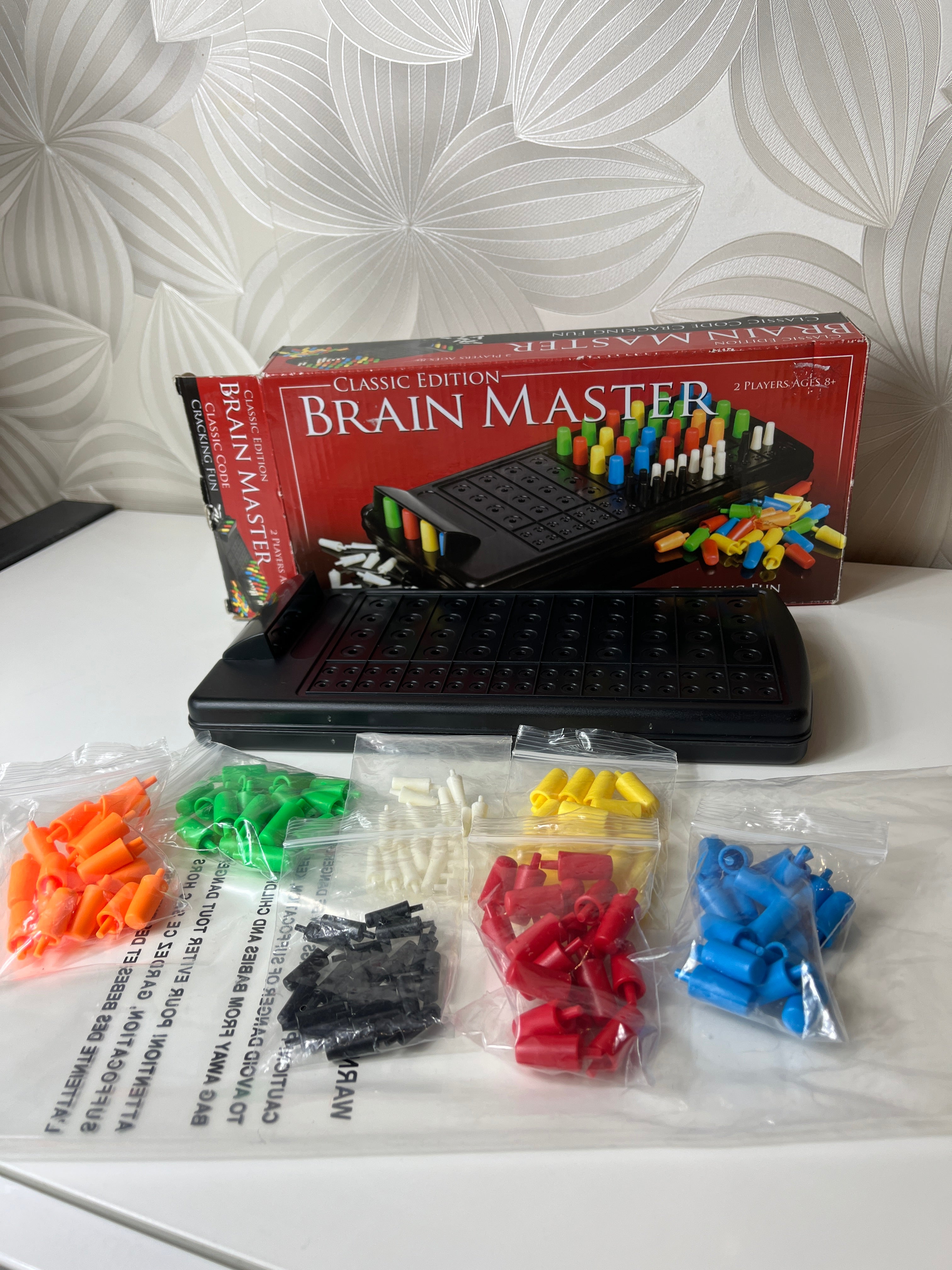 Stalo žaidimas „Brain Master“