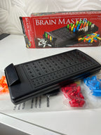 Stalo žaidimas „Brain Master“