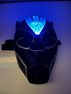 „Black Panther“ šviečianti kaukė
