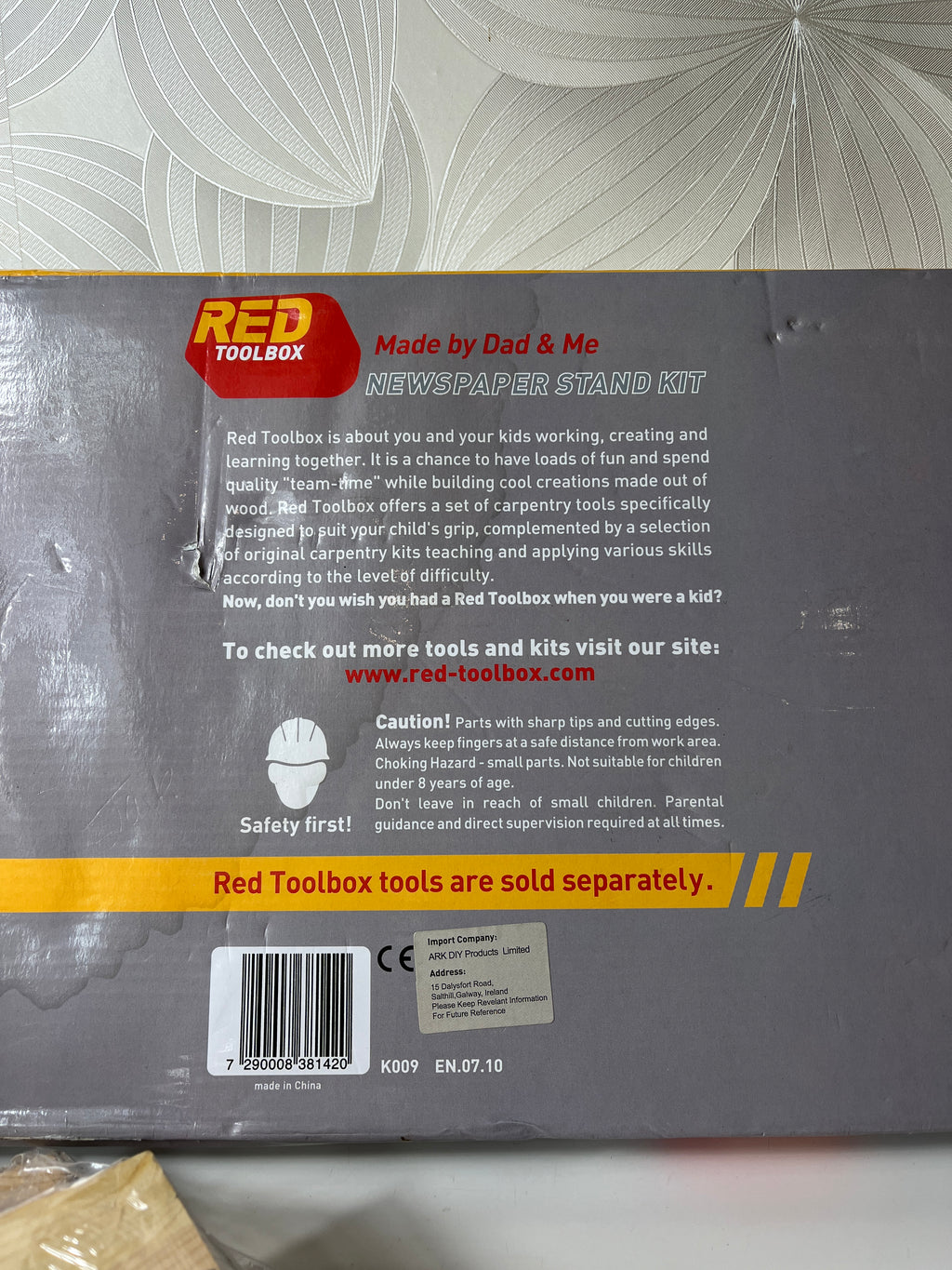 Medinio stovo žurnalams ar laikraščiams gamybos rinkinys