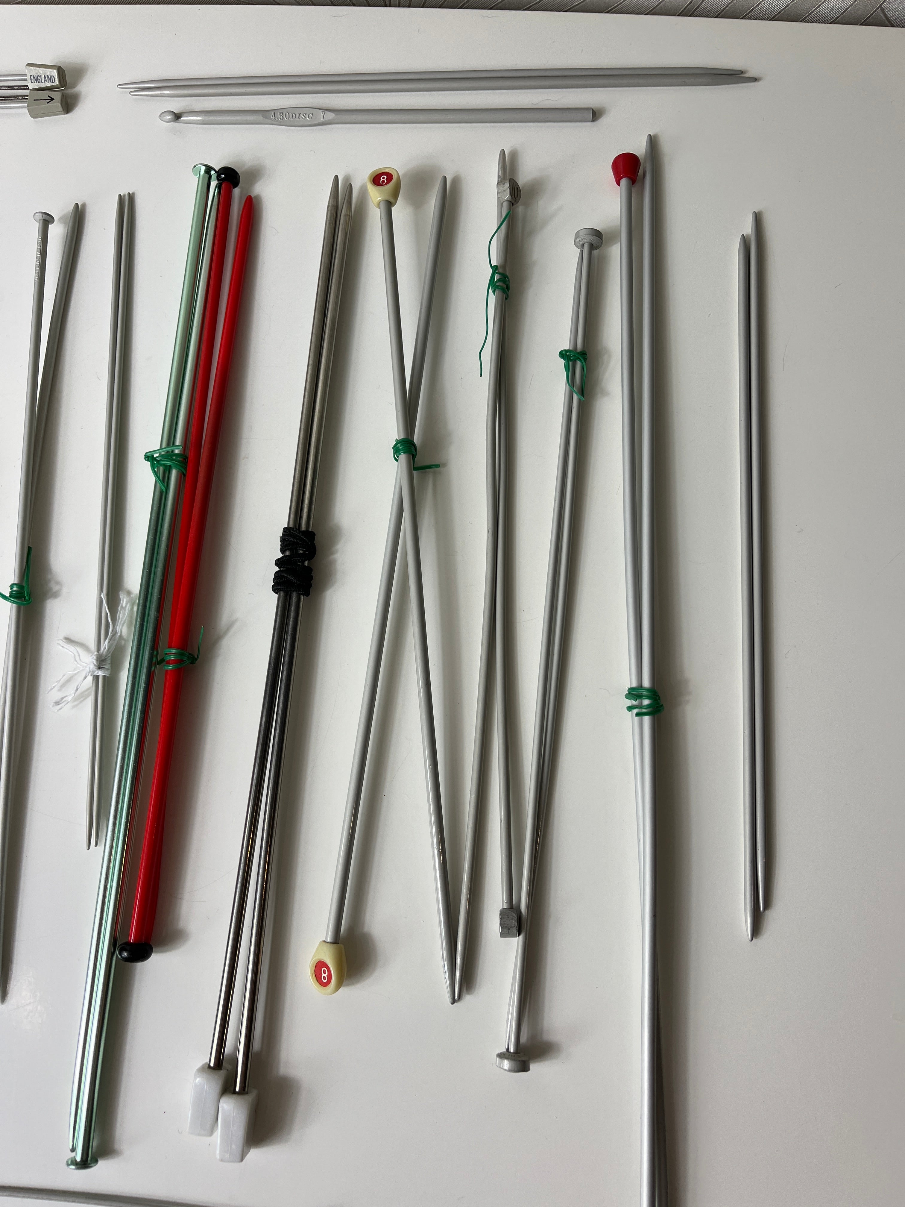 Mezgimo reikmenų rinkinys