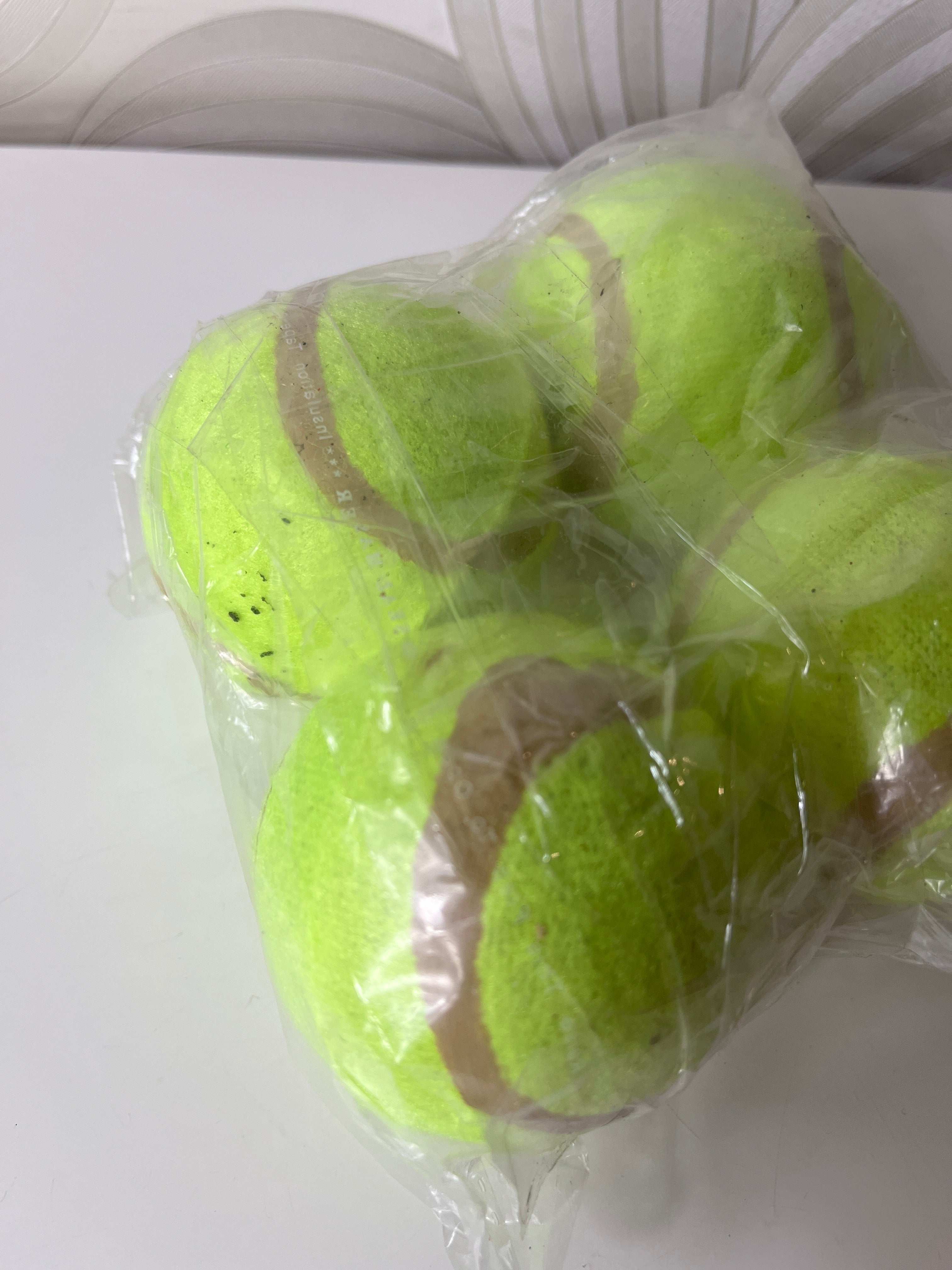 Teniso kamuoliukai (4 vnt.)