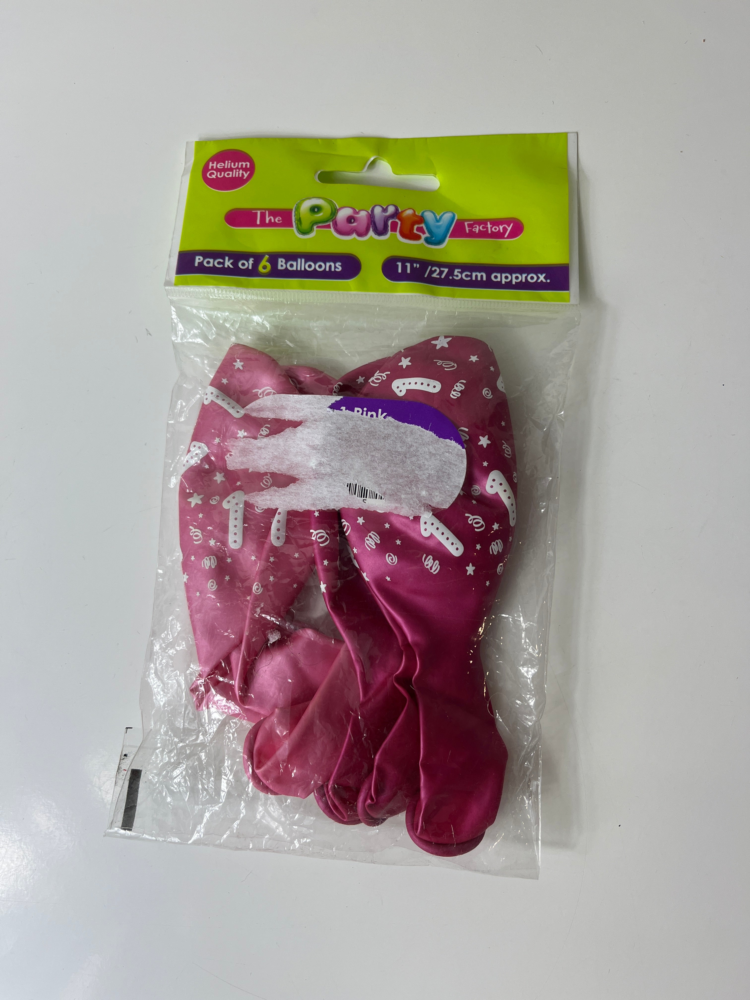 Raudoni balionai su skaičiumi „1“