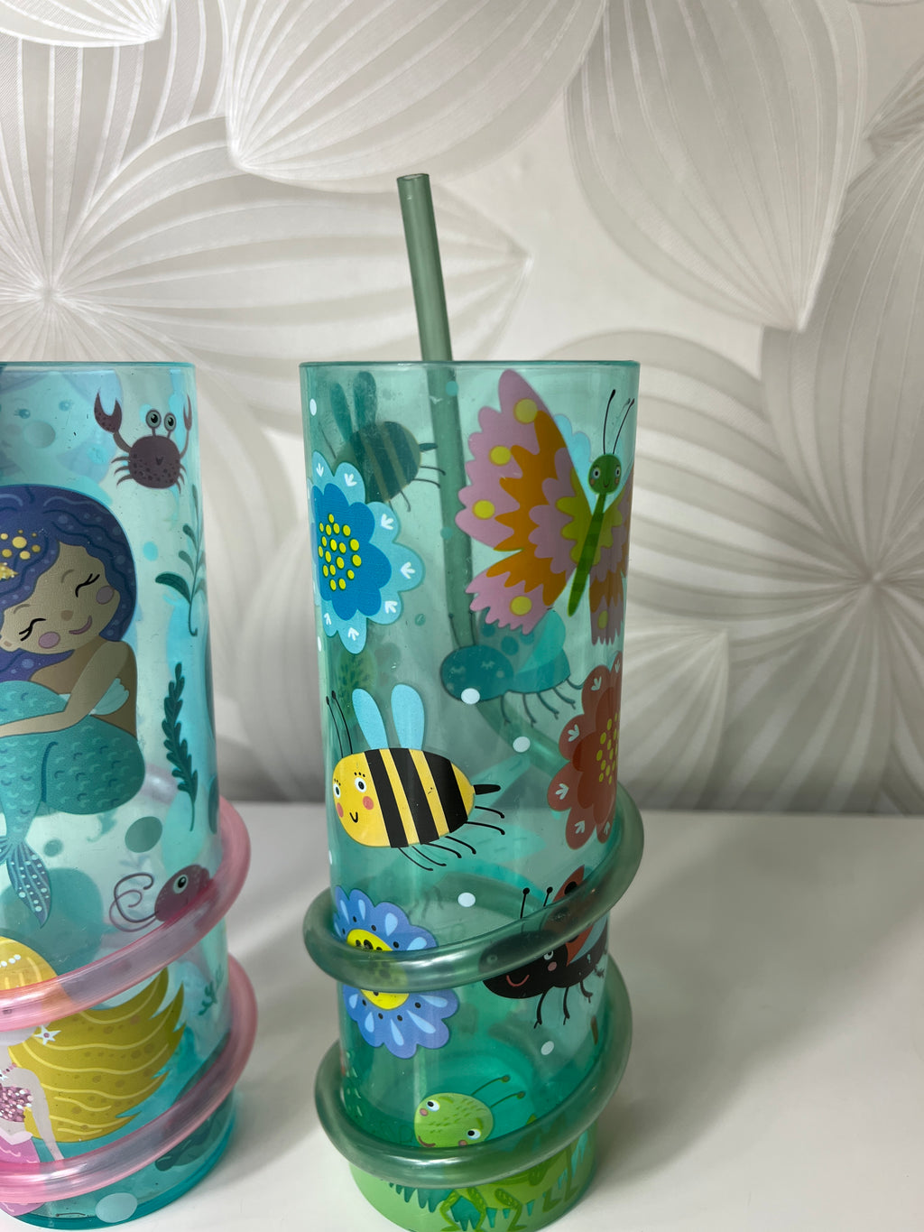 Vaikiškų puodelių – gertuvių rinkinys