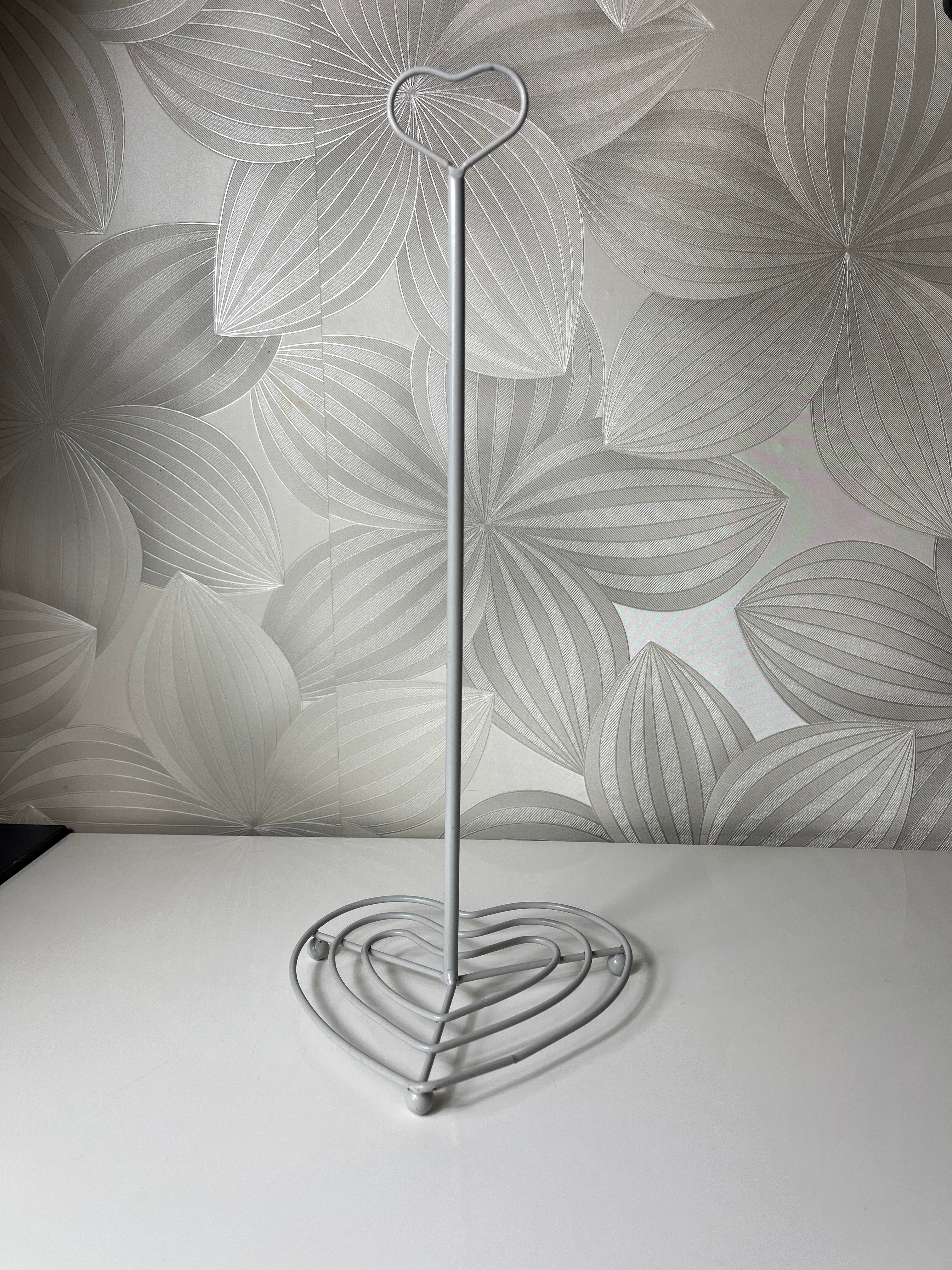 Popierinių rankšluosčių laikiklis