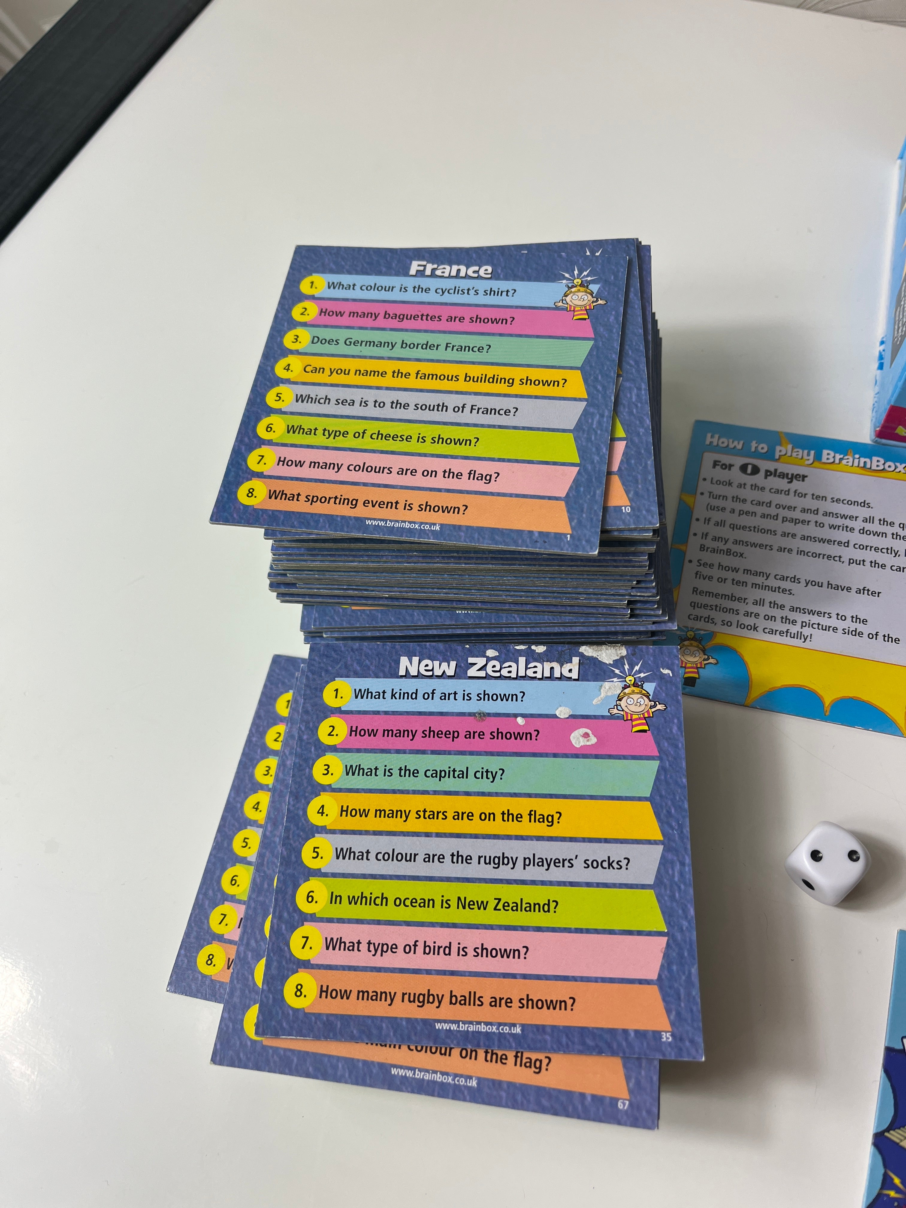 Lavinamasis stalo žaidimas vaikams ir šeimai „BrainBox: The World“