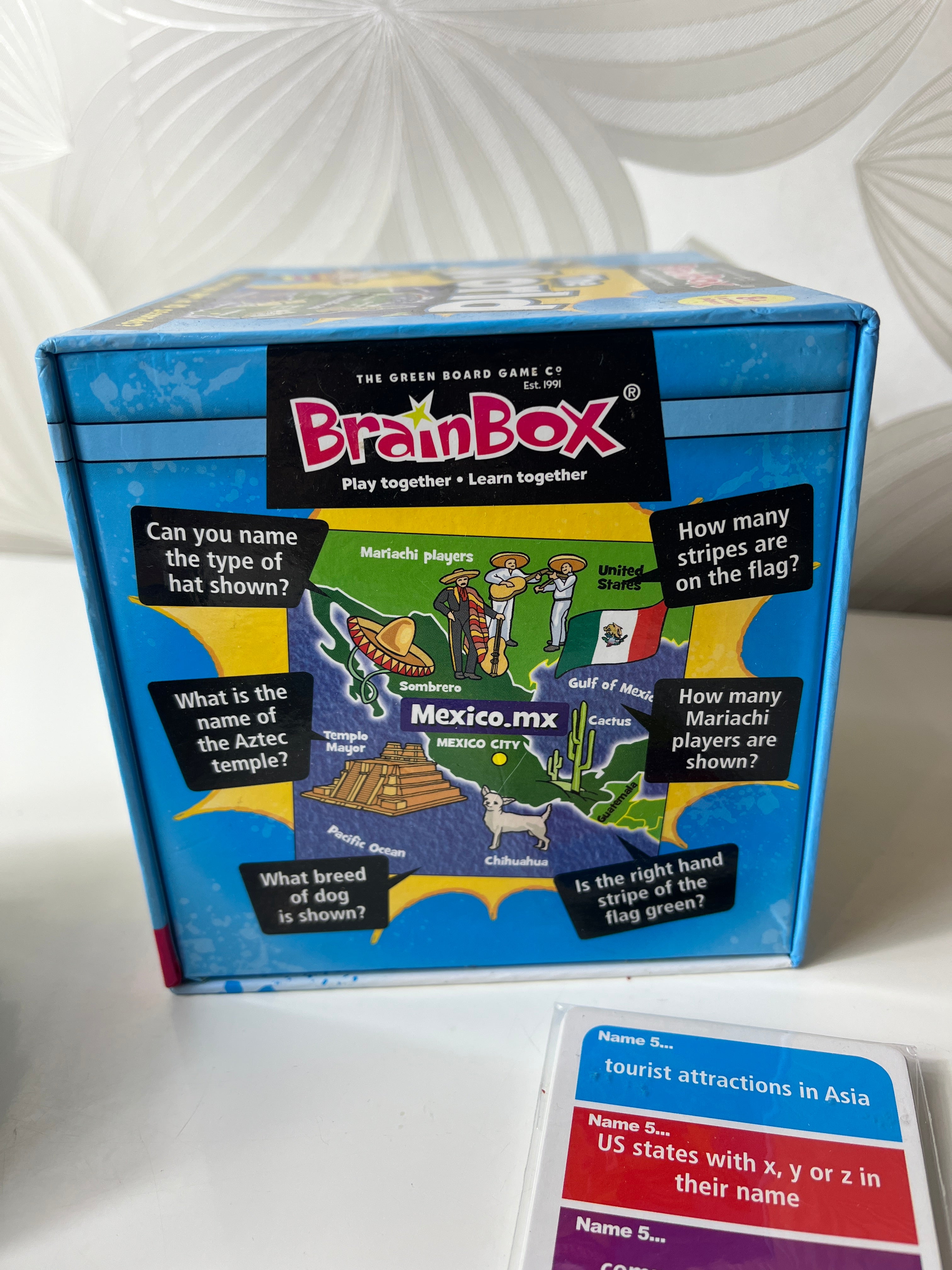 Lavinamasis stalo žaidimas vaikams ir šeimai „BrainBox: The World“