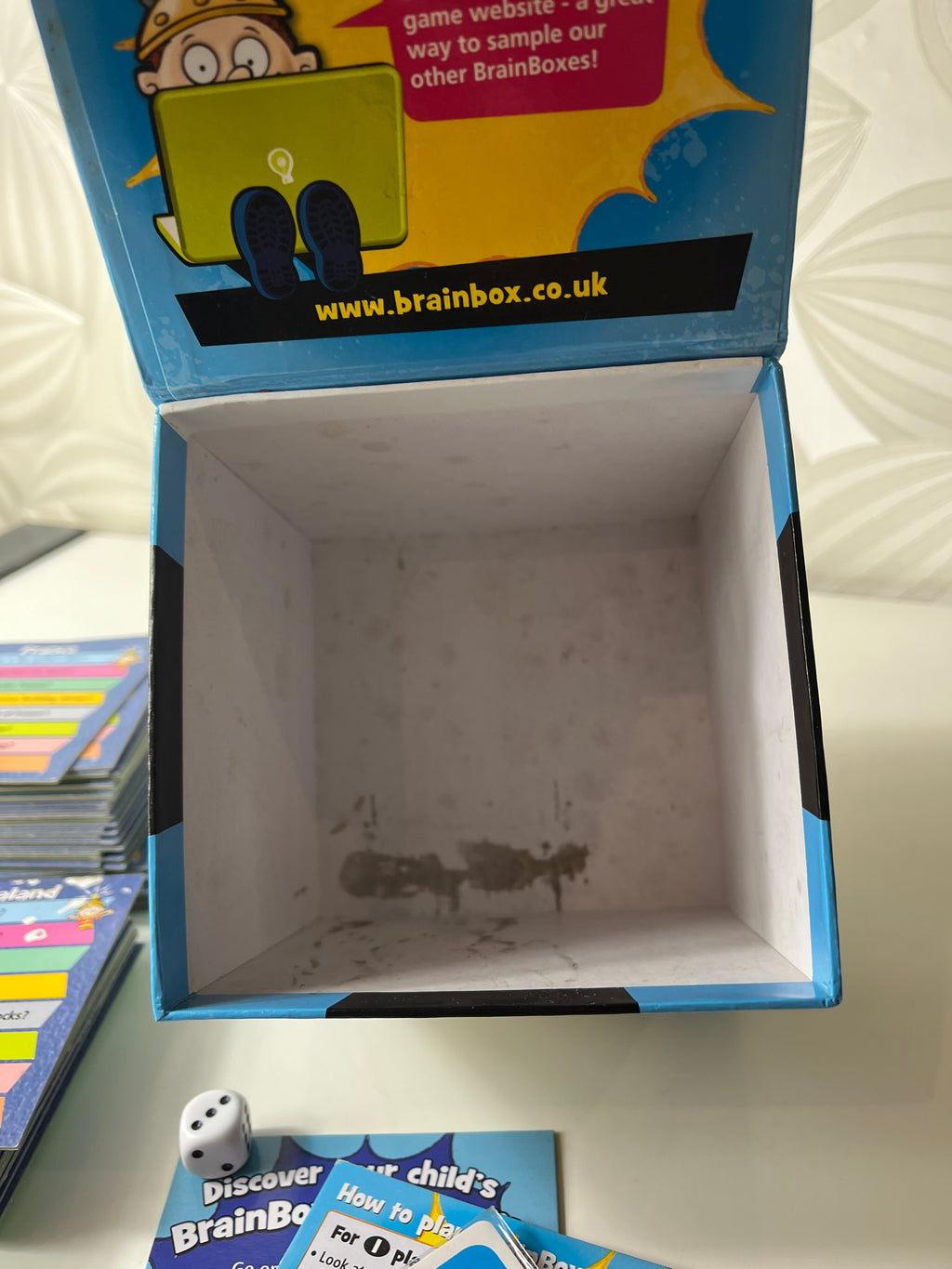 Lavinamasis stalo žaidimas vaikams ir šeimai „BrainBox: The World“