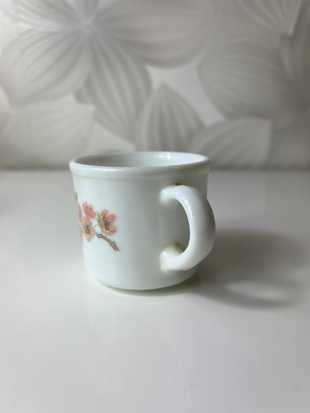 Vintažinis „Pyrex England Lisa“ espreso puodelis su sakurų motyvu