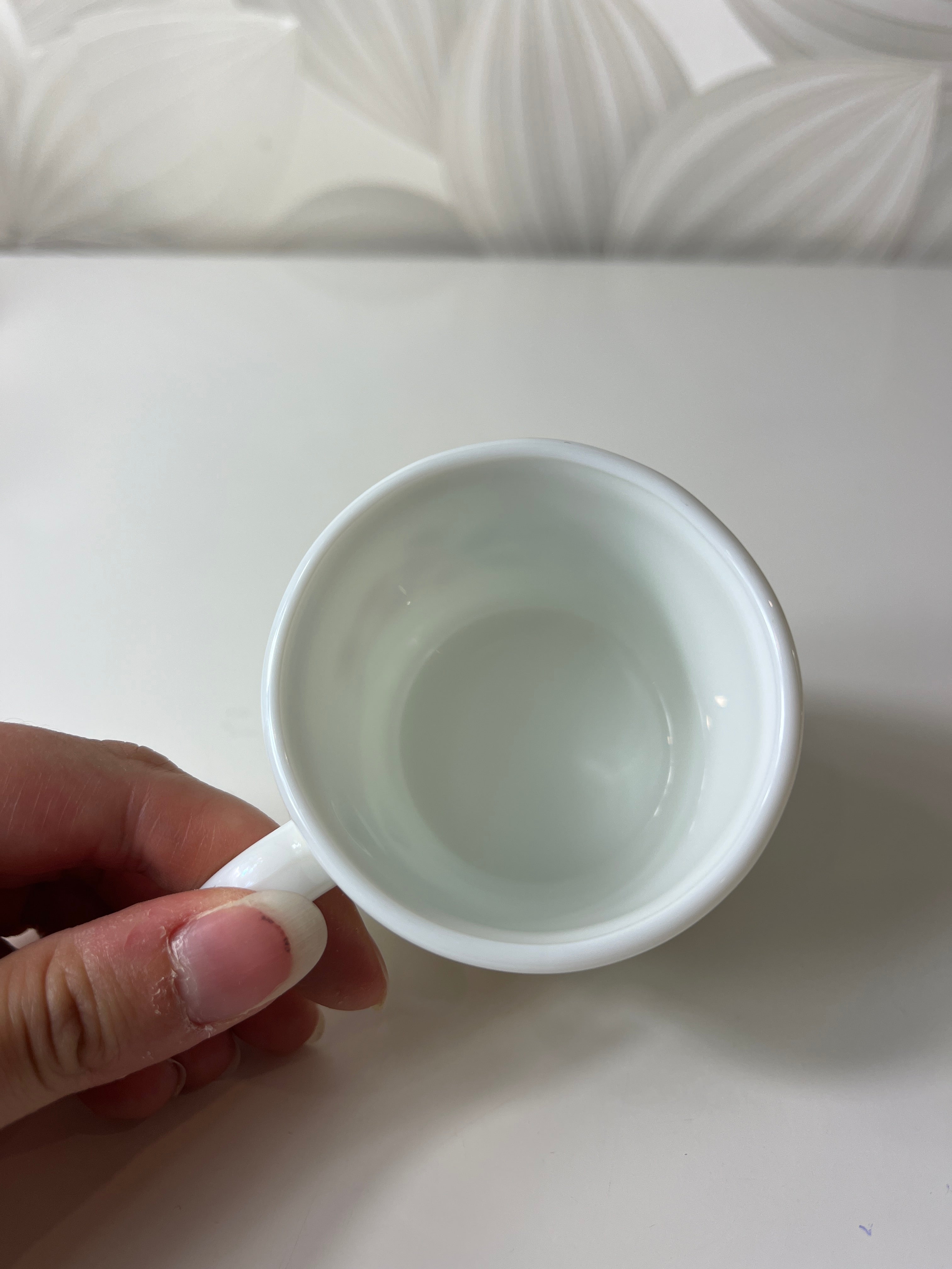 Vintažinis „Pyrex England Lisa“ espreso puodelis su sakurų motyvu