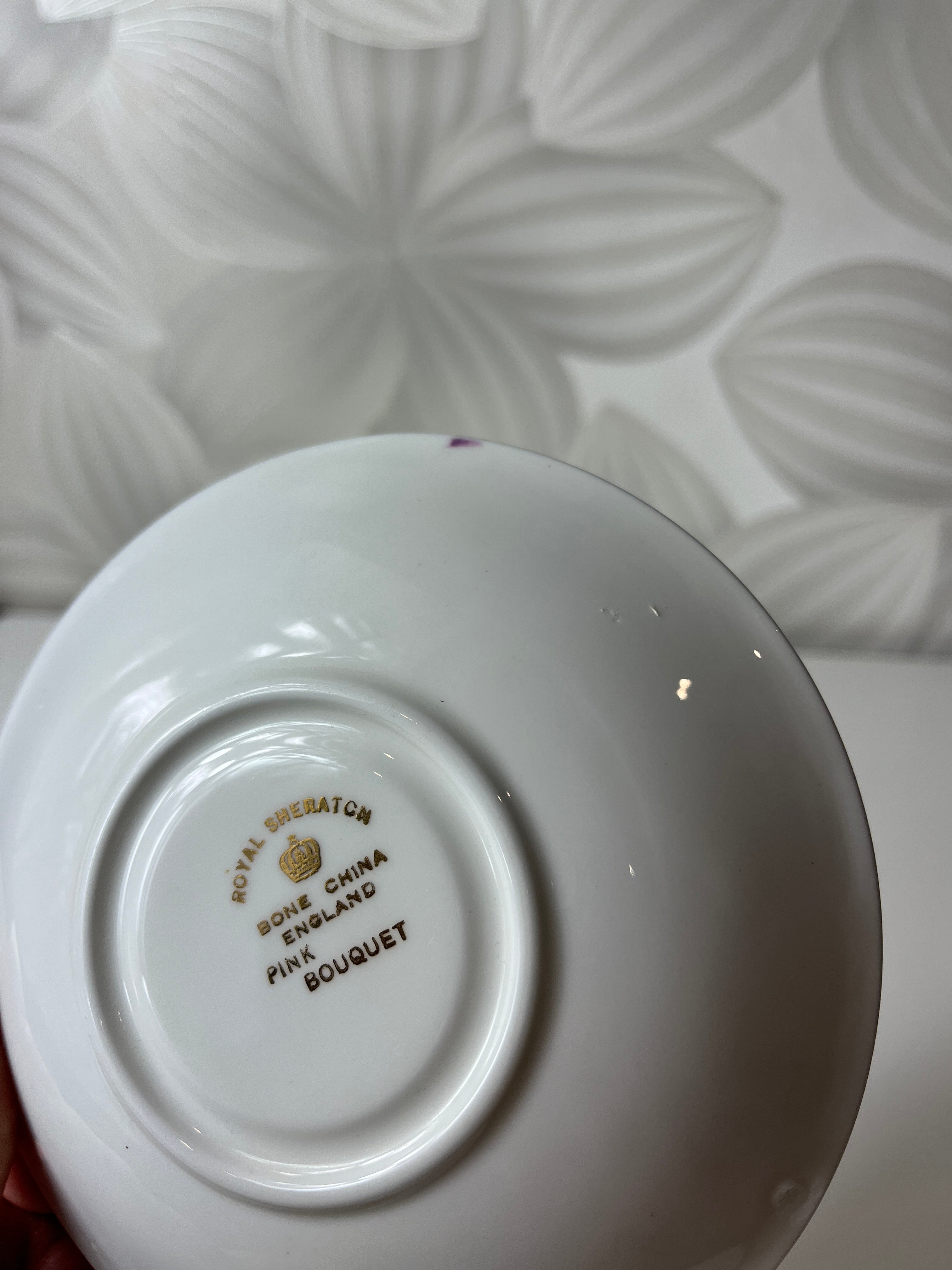 Vintažinė rožinė lėkštelė puodeliui