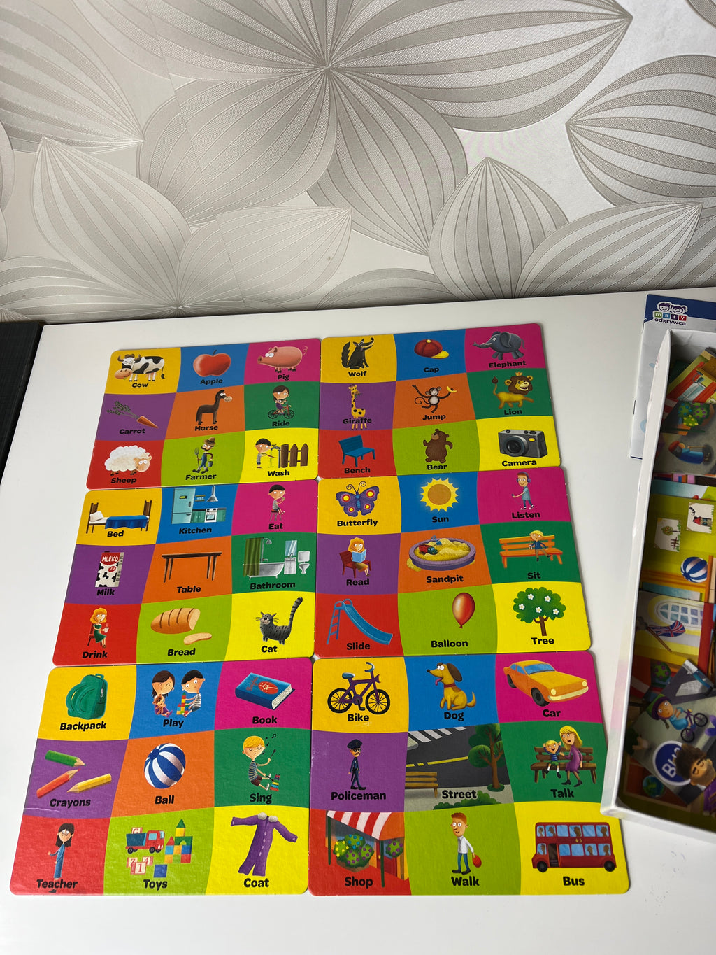 Edukacinis žaidimas vaikams anglų-lenkų kalbomis