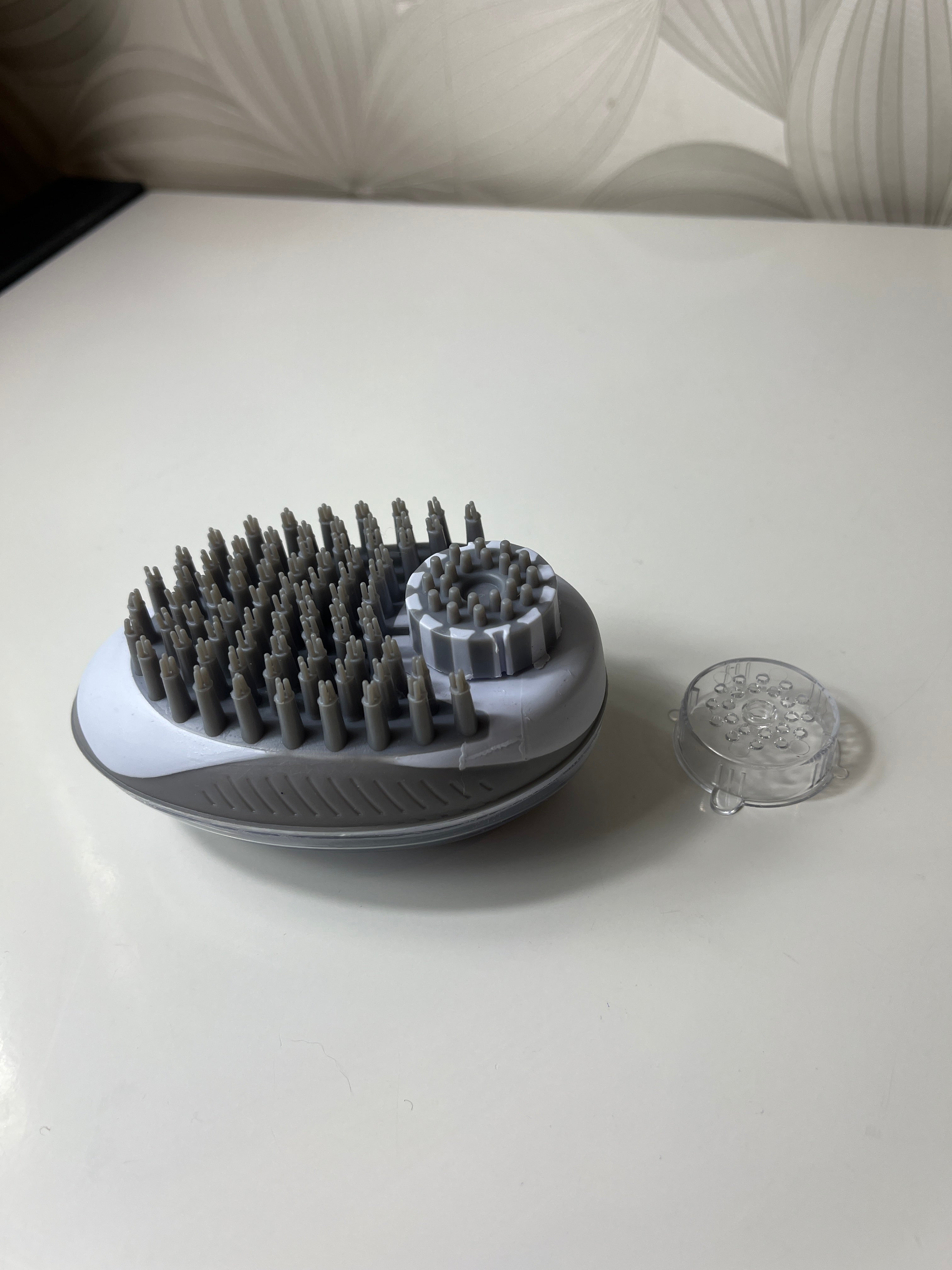 Augintinių vonios šepetys