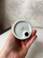 Porcelianinė berniuko su žąsimi figūrėlė