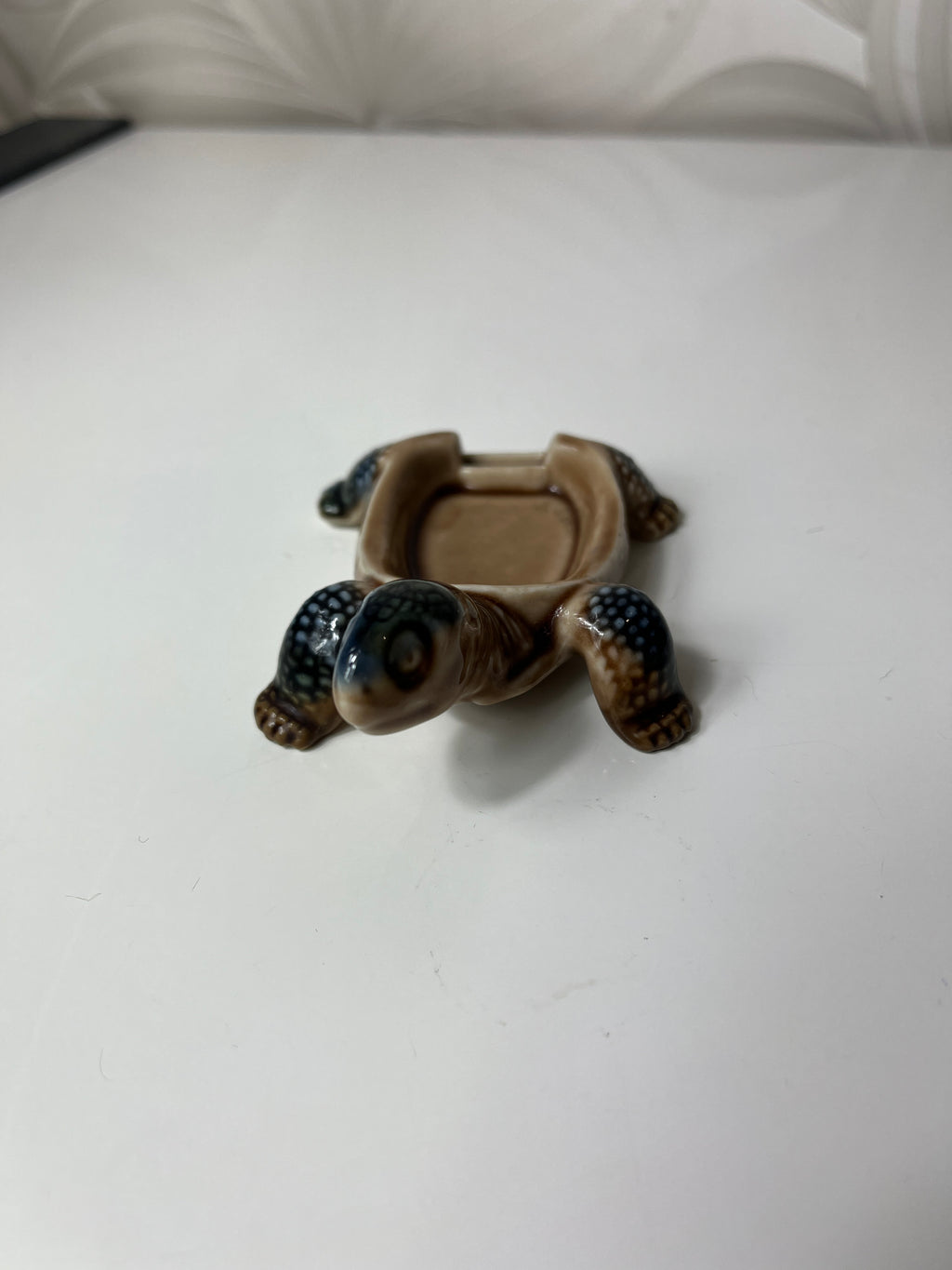 Vintažinis porcelianinis „Wade Porcelain“ vėžlys smulkmenoms laikyti