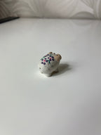 Maža keramikinė kiaulytė