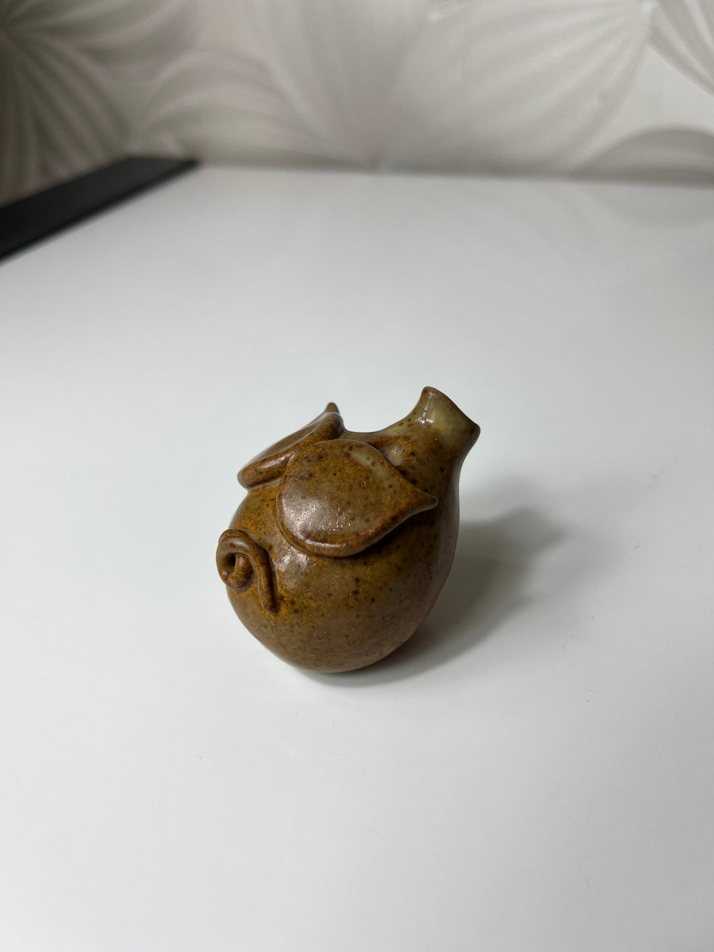 Rankų darbo keramikinė kiaulės figūrėlė