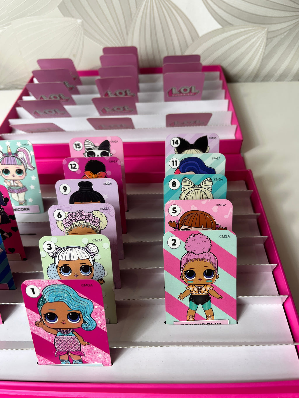 Stalo žaidimo L.O.L. Surprise rinkinys