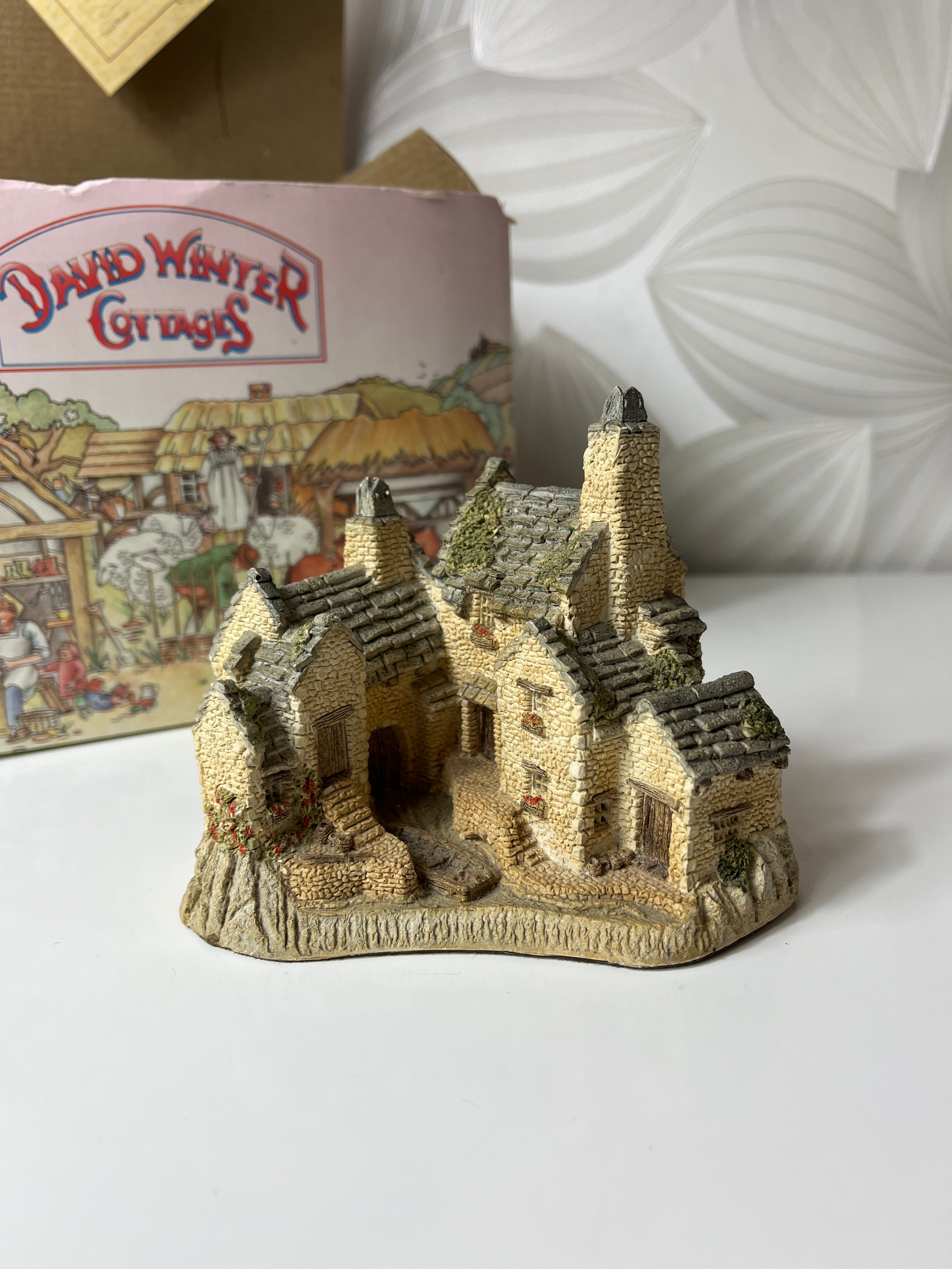 Kolekcinis vintažinis keraminis namelis David Winter gamybos