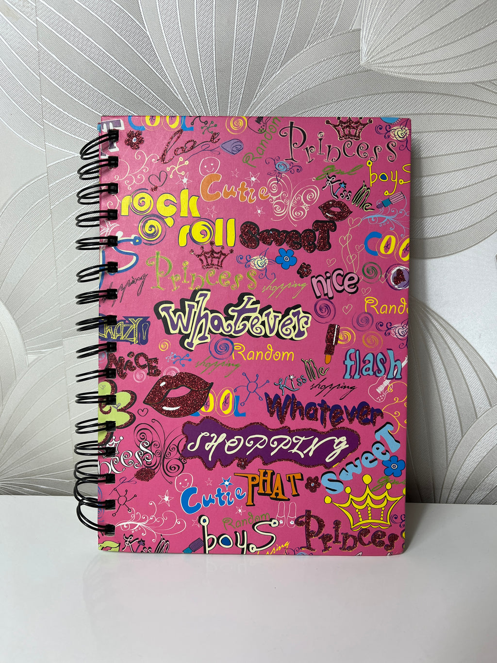 Rožinė užrašų knygelė