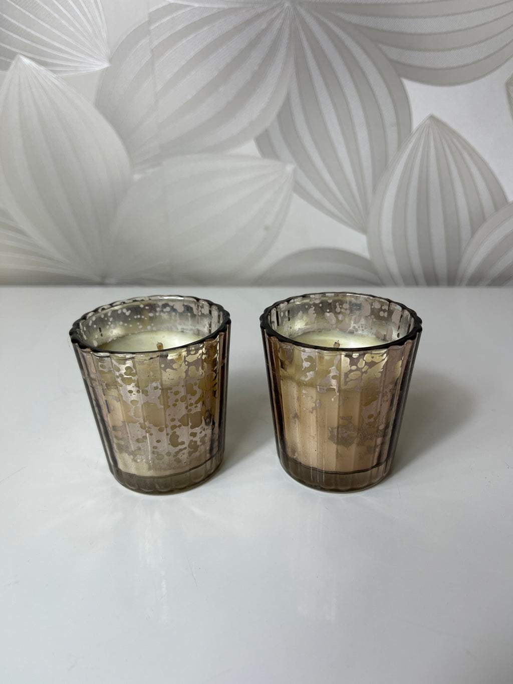 Dekoratyvinės žvakidės su žvakėmis (2 vnt.)