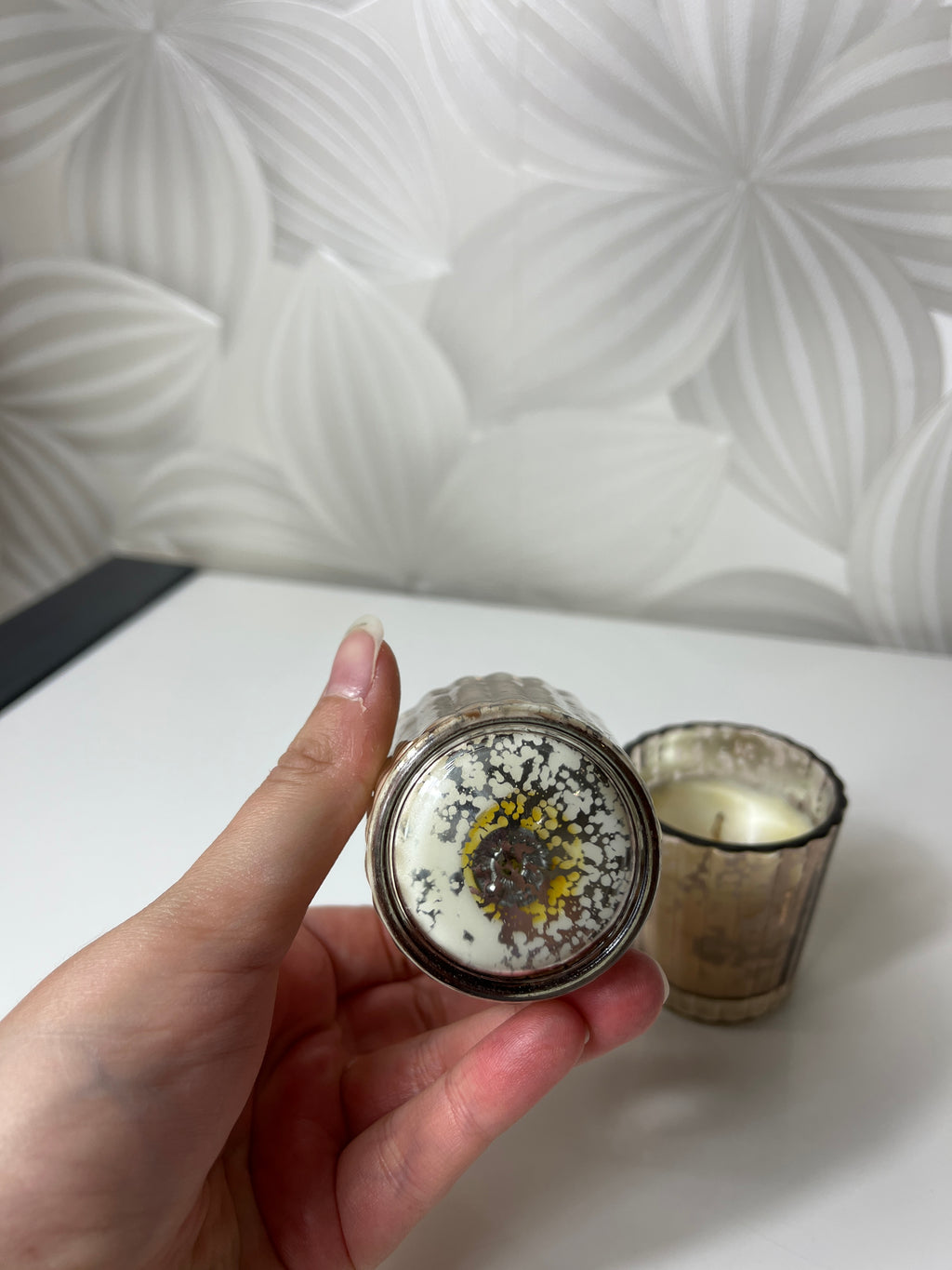 Dekoratyvinės žvakidės su žvakėmis (2 vnt.)