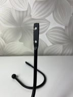 Metaliniai juodi kabliukai