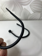 Metaliniai juodi kabliukai