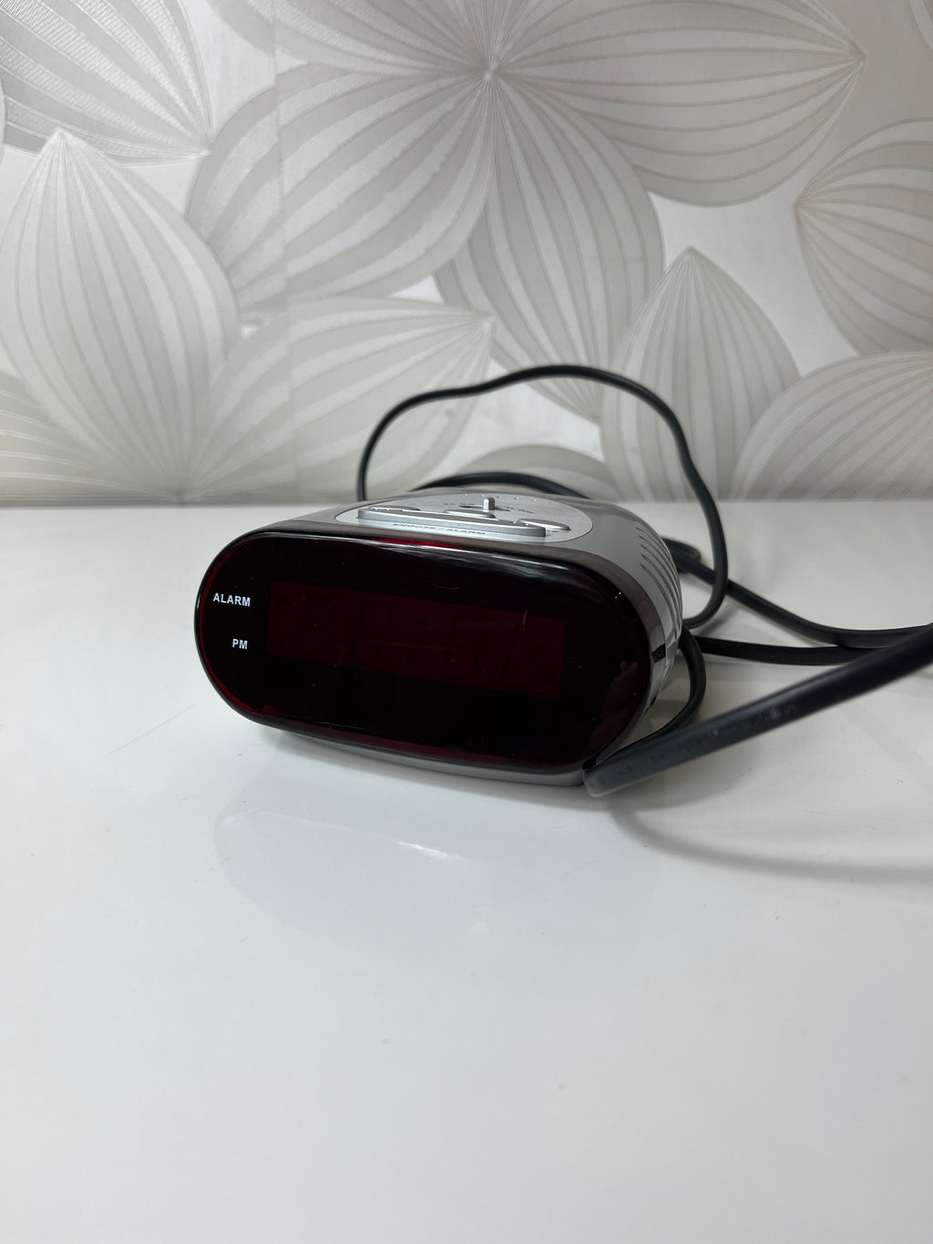 Skaitmeninis laikrodis ir žadintuvas viename