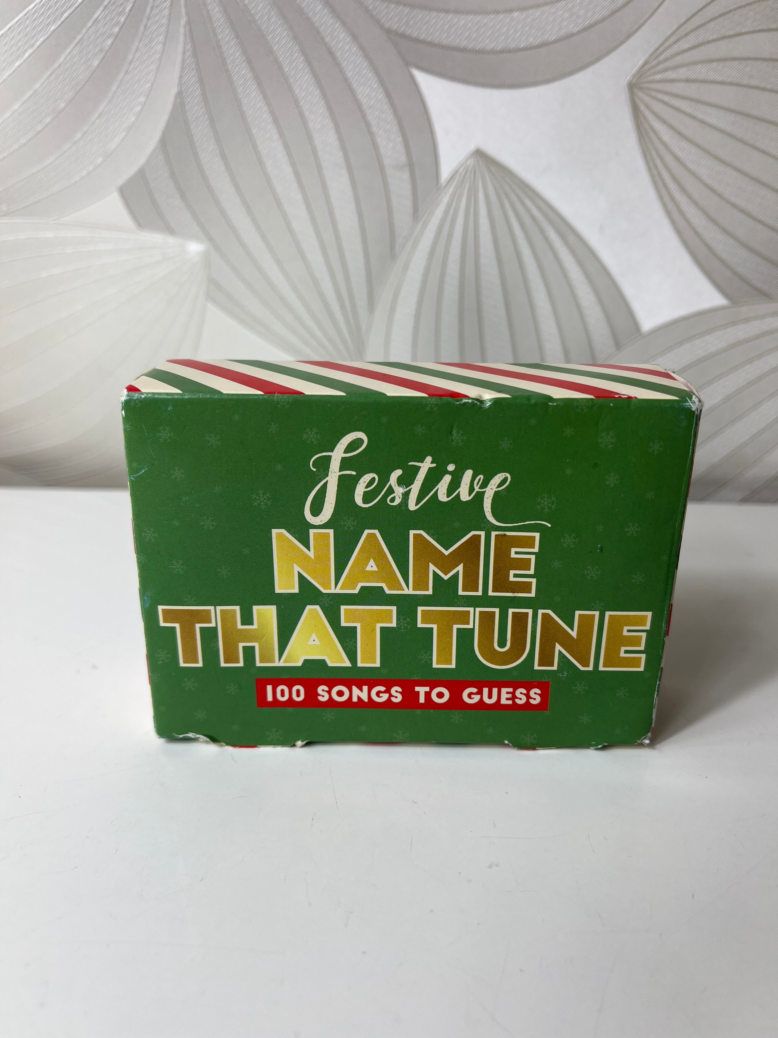 Stalo žaidimas „Festive Name That Tune“ žaidimas