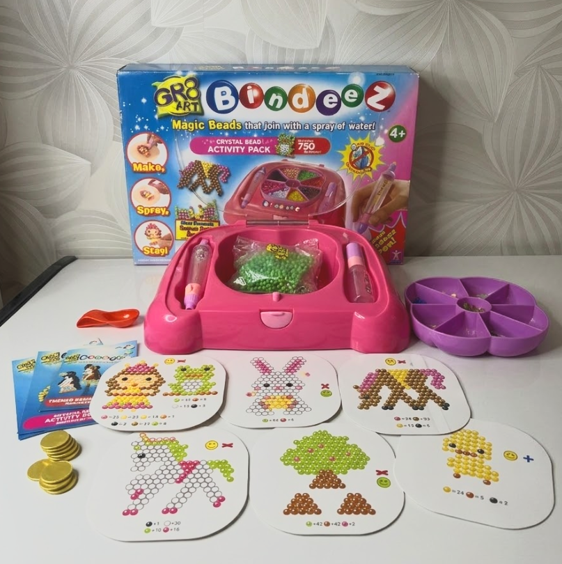 „Bindeez“ stebuklingų karoliukų rinkinys