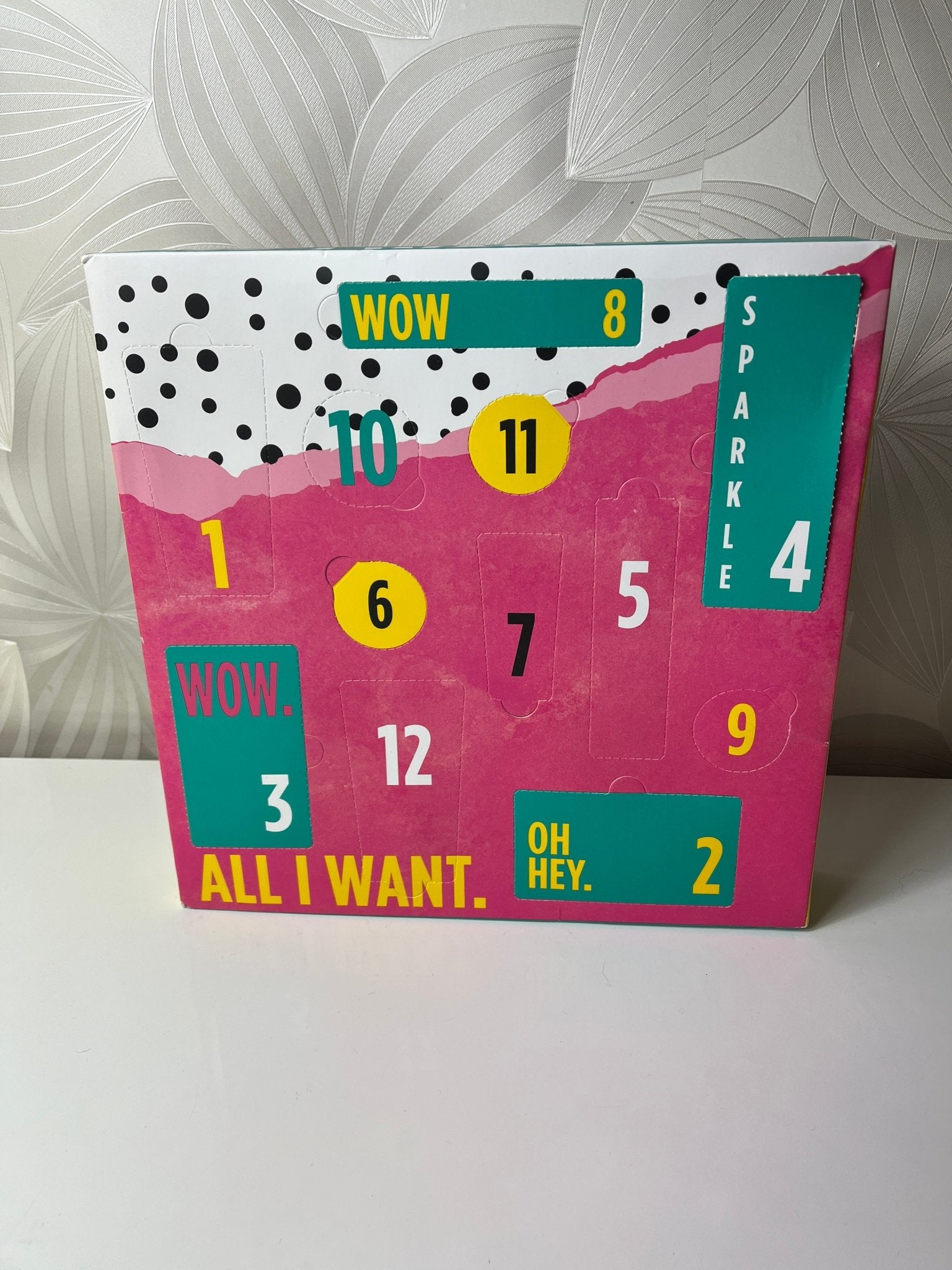 Advento kalendorius su kosmetikos priemonėmis - Daiktų atokvėpis